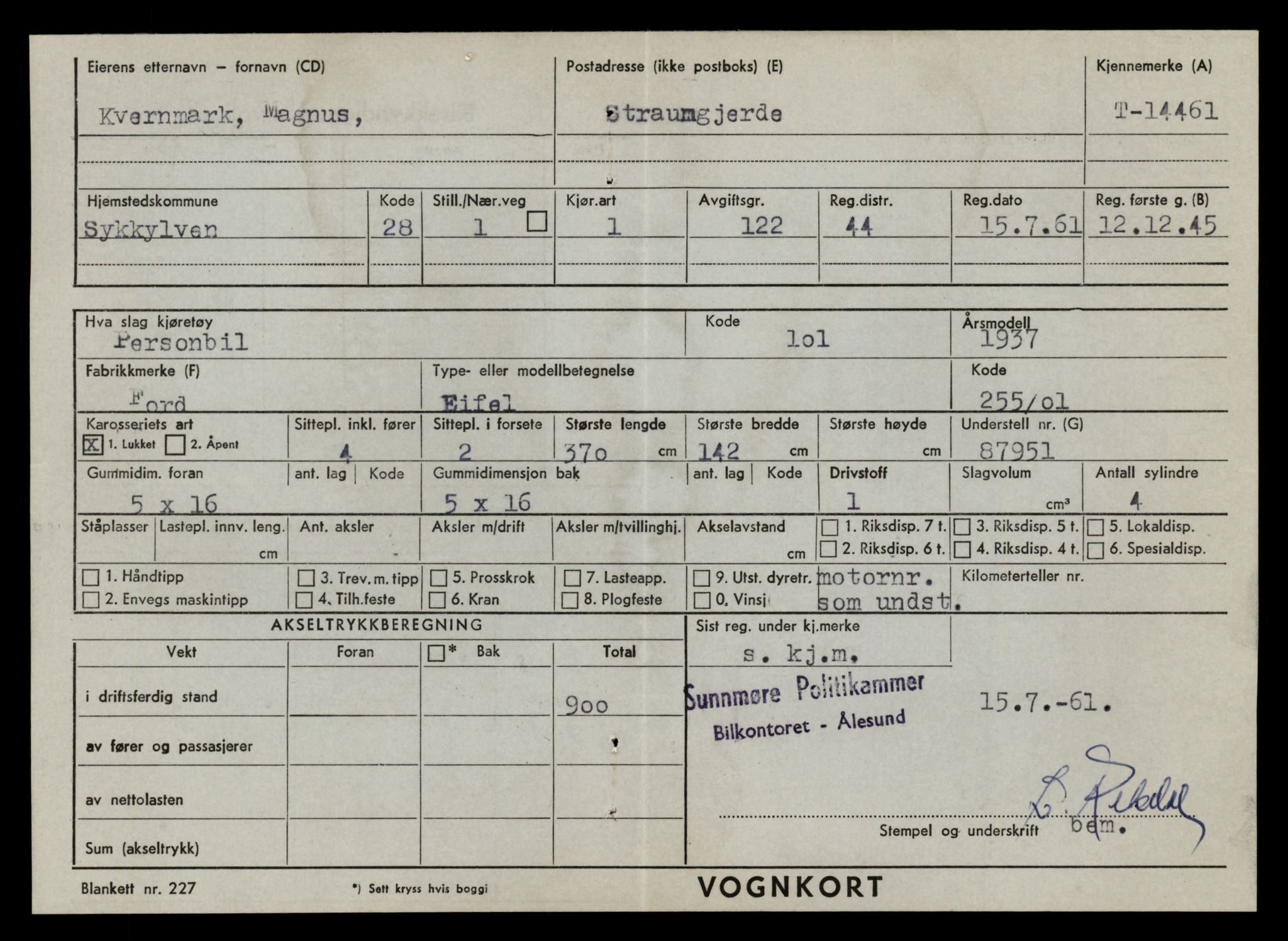 Møre og Romsdal vegkontor - Ålesund trafikkstasjon, SAT/A-4099/F/Fe/L0046: Registreringskort for kjøretøy T 14445 - T 14579, 1927-1998