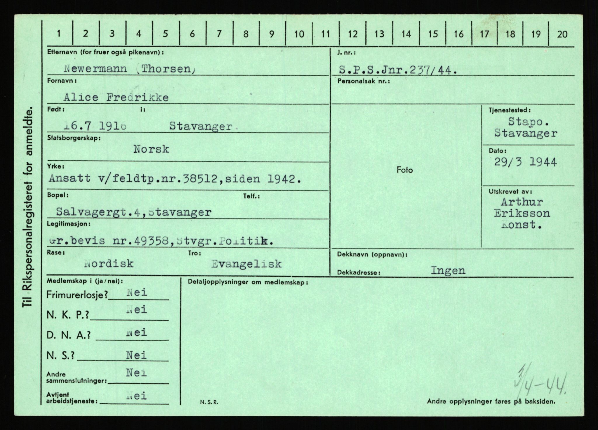 Statspolitiet - Hovedkontoret / Osloavdelingen, AV/RA-S-1329/C/Ca/L0011: Molberg - Nøstvold, 1943-1945, p. 2226