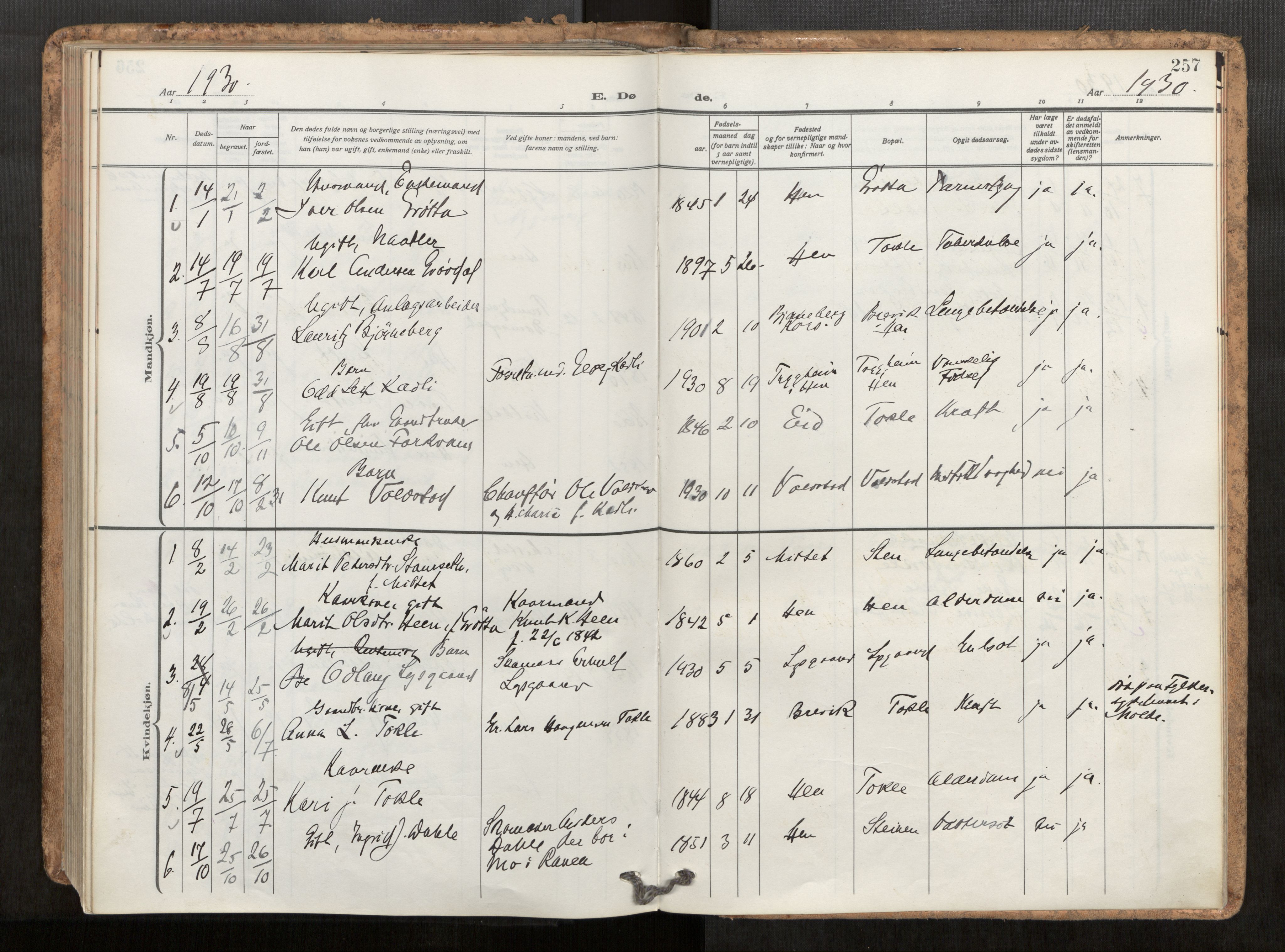 Ministerialprotokoller, klokkerbøker og fødselsregistre - Møre og Romsdal, AV/SAT-A-1454/545/L0596: Parish register (official) no. 545A04, 1921-1956, p. 257