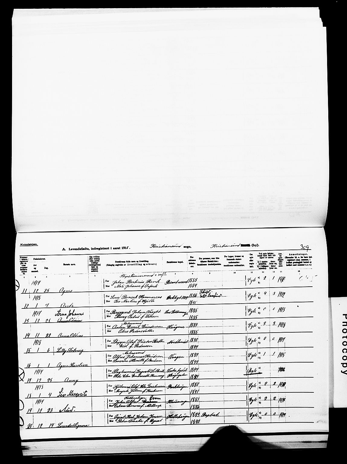 Ministerialprotokoller, klokkerbøker og fødselsregistre - Møre og Romsdal, AV/SAT-A-1454/572/L0861: Parish register (official) no. 572D05, 1913-1920