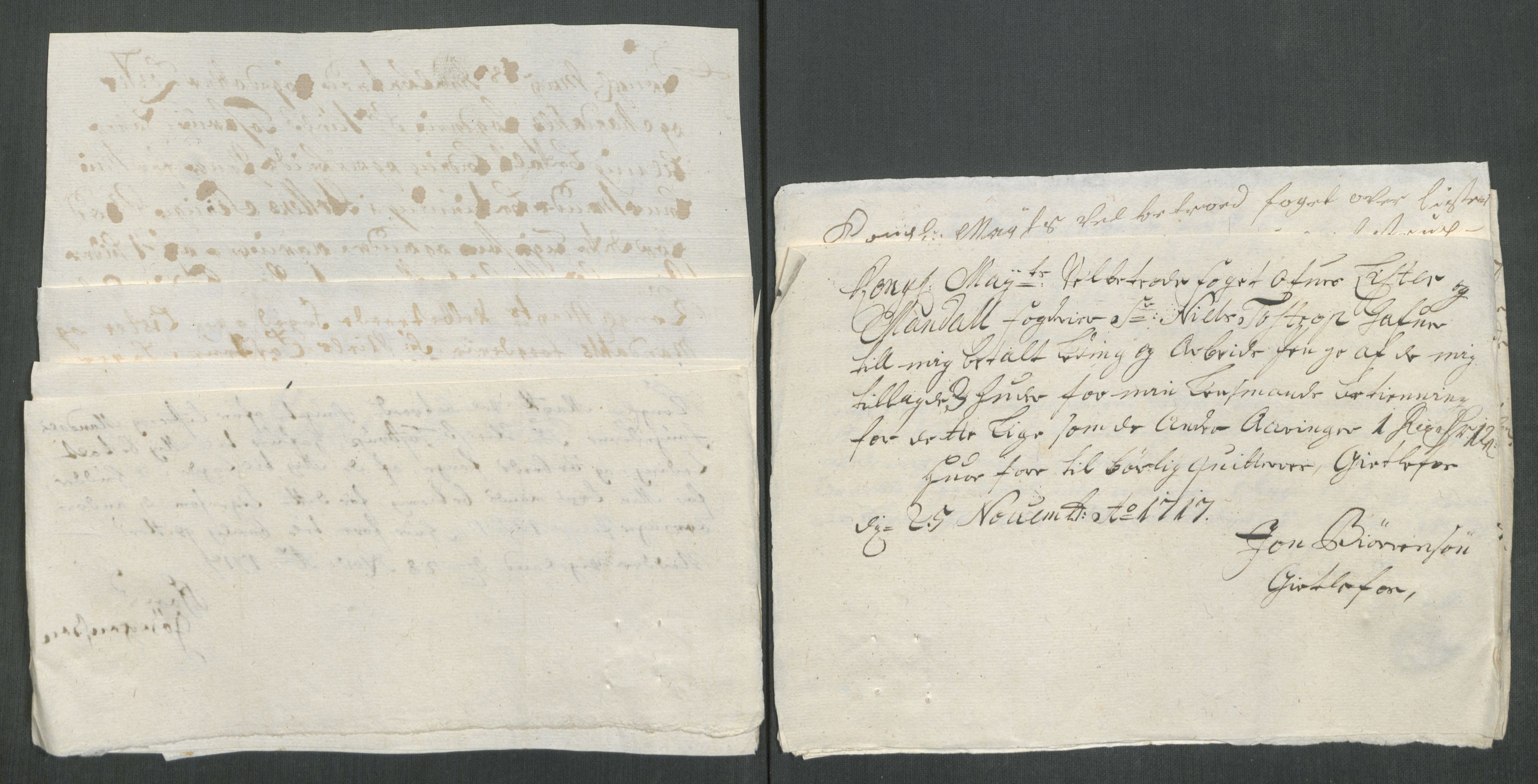 Rentekammeret inntil 1814, Reviderte regnskaper, Fogderegnskap, AV/RA-EA-4092/R43/L2561: Fogderegnskap Lista og Mandal, 1717, p. 241