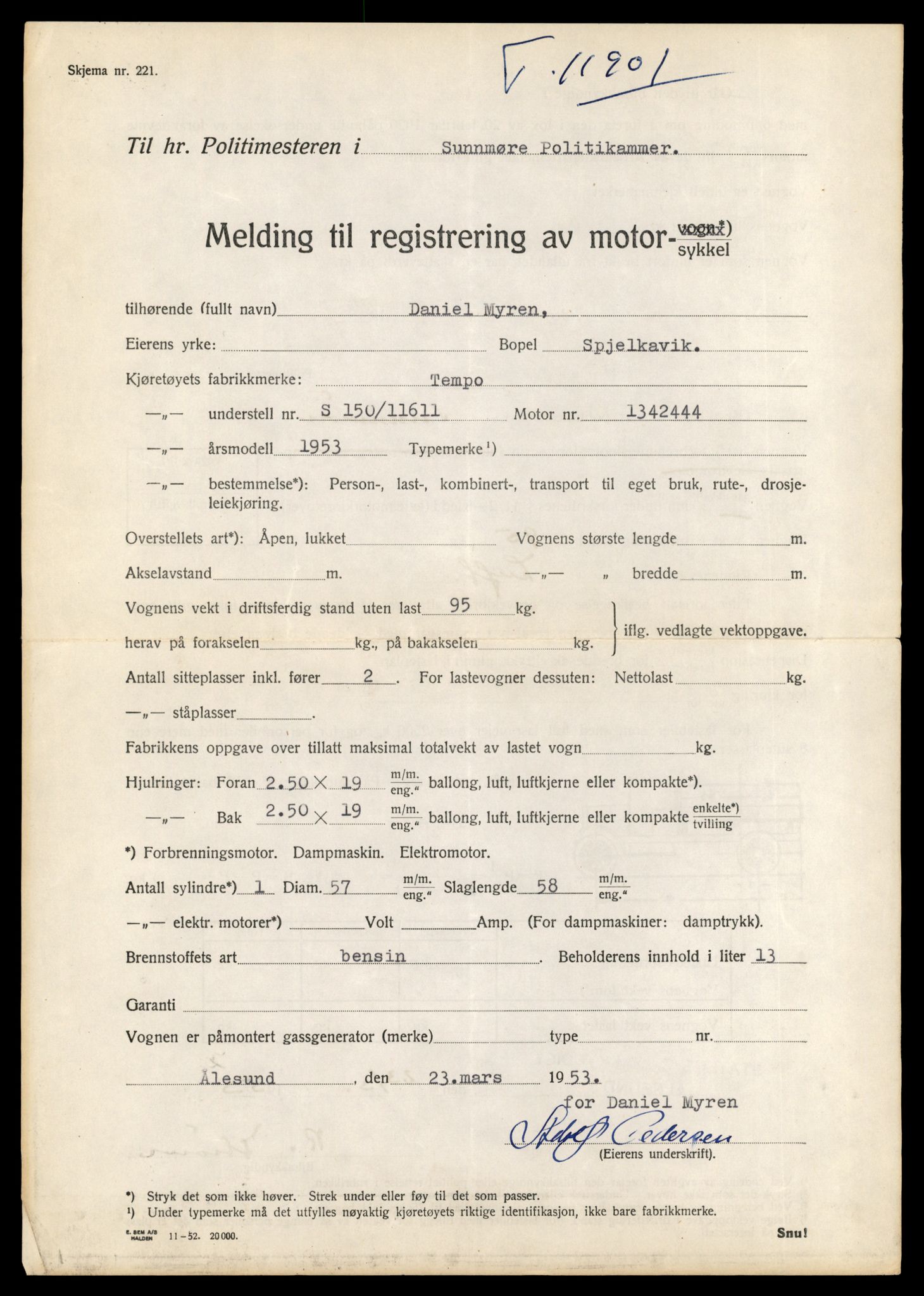 Møre og Romsdal vegkontor - Ålesund trafikkstasjon, AV/SAT-A-4099/F/Fe/L0031: Registreringskort for kjøretøy T 11800 - T 11996, 1927-1998, p. 1813