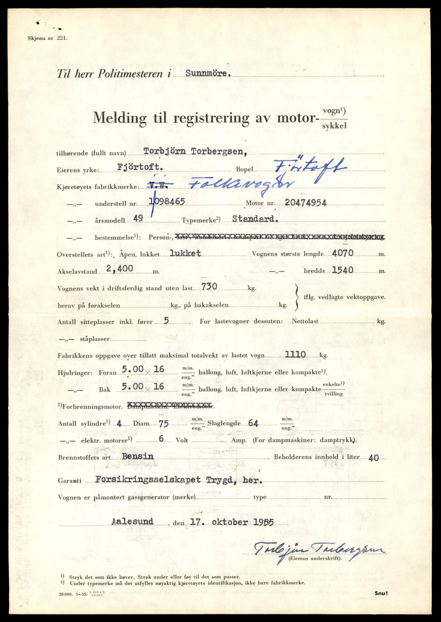 Møre og Romsdal vegkontor - Ålesund trafikkstasjon, AV/SAT-A-4099/F/Fe/L0049: Registreringskort for kjøretøy T 14864 - T 18613, 1927-1998, p. 1477