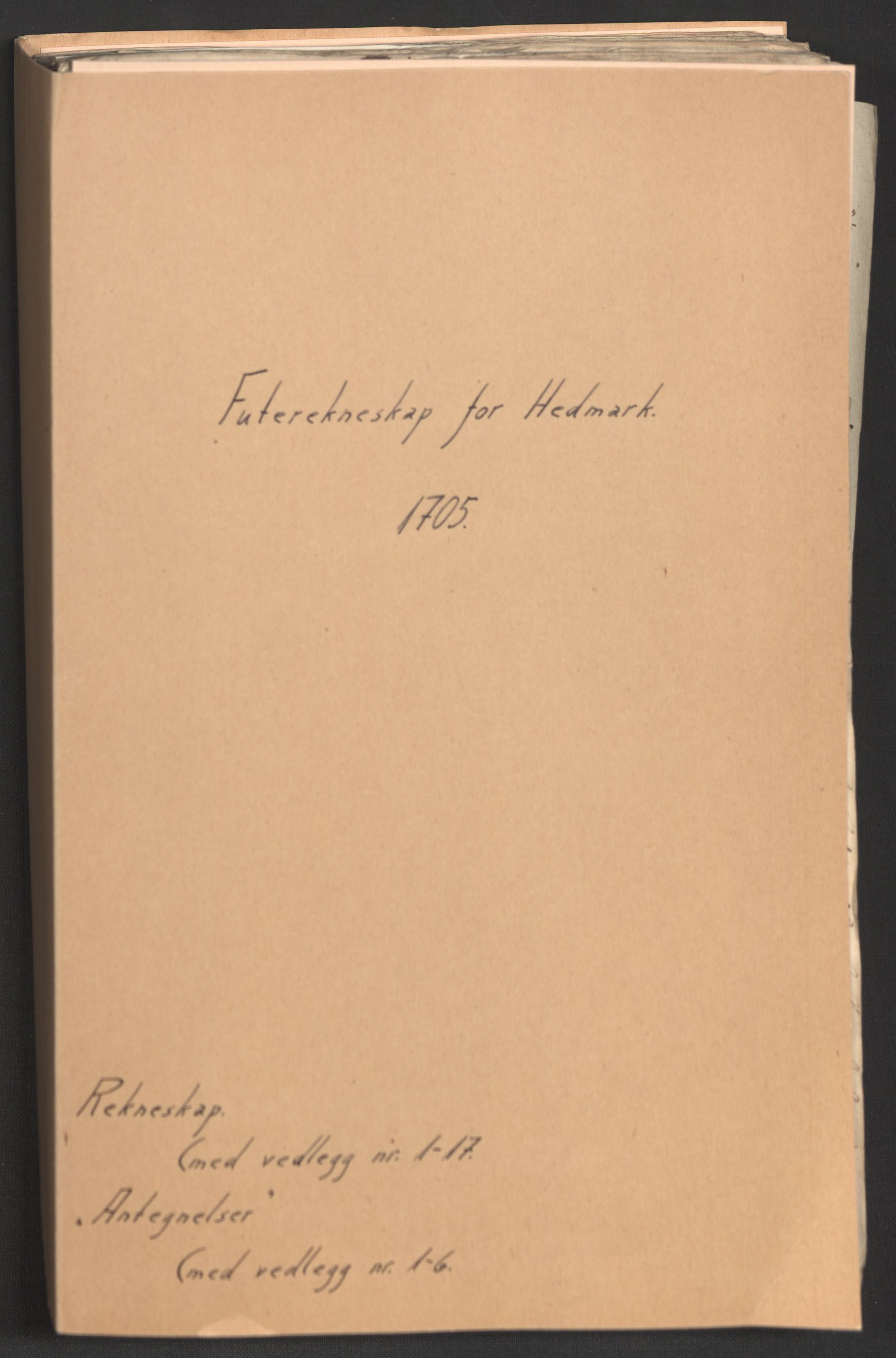 Rentekammeret inntil 1814, Reviderte regnskaper, Fogderegnskap, RA/EA-4092/R16/L1042: Fogderegnskap Hedmark, 1705, p. 2