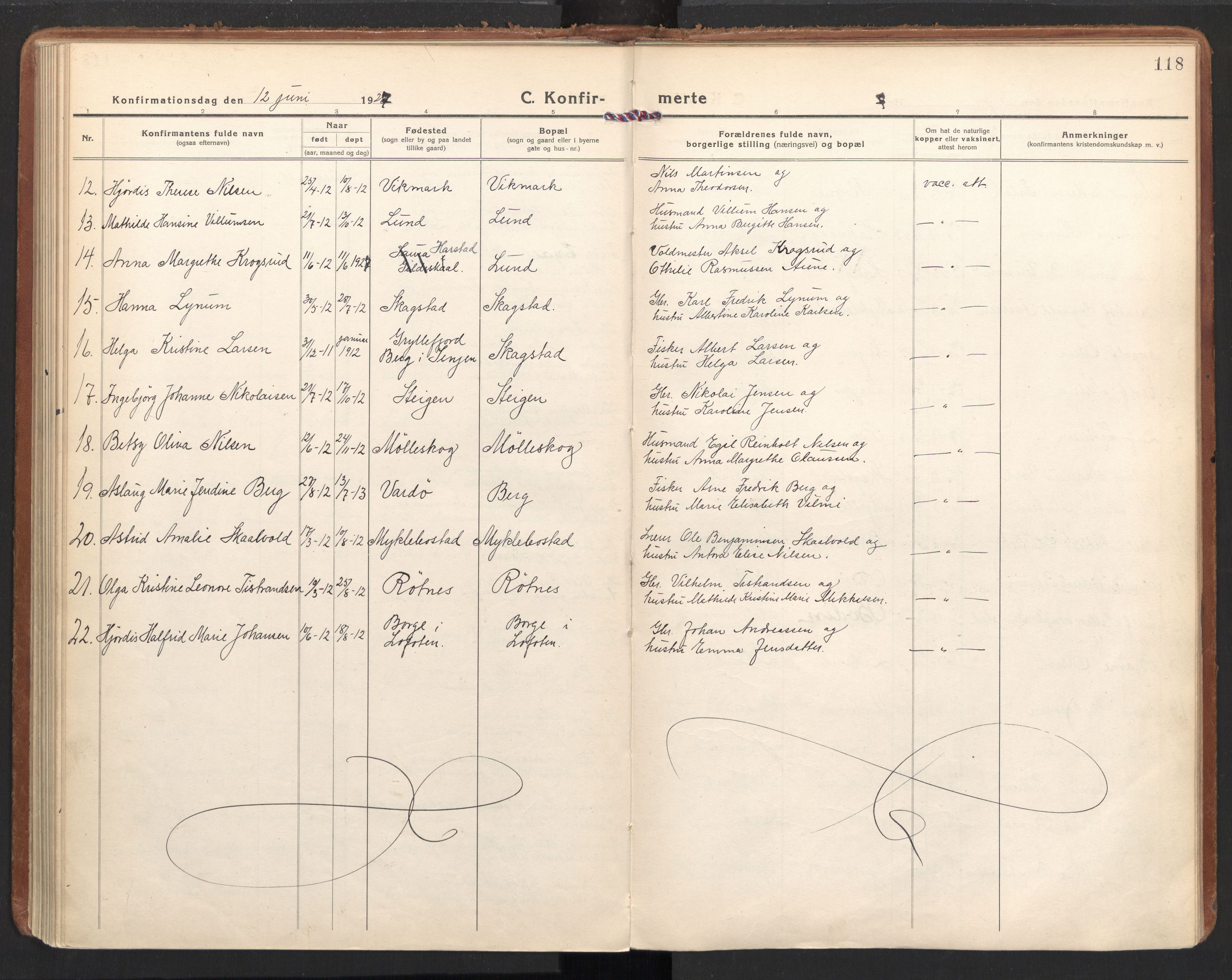 Ministerialprotokoller, klokkerbøker og fødselsregistre - Nordland, AV/SAT-A-1459/855/L0810: Parish register (official) no. 855A17, 1921-1939, p. 118