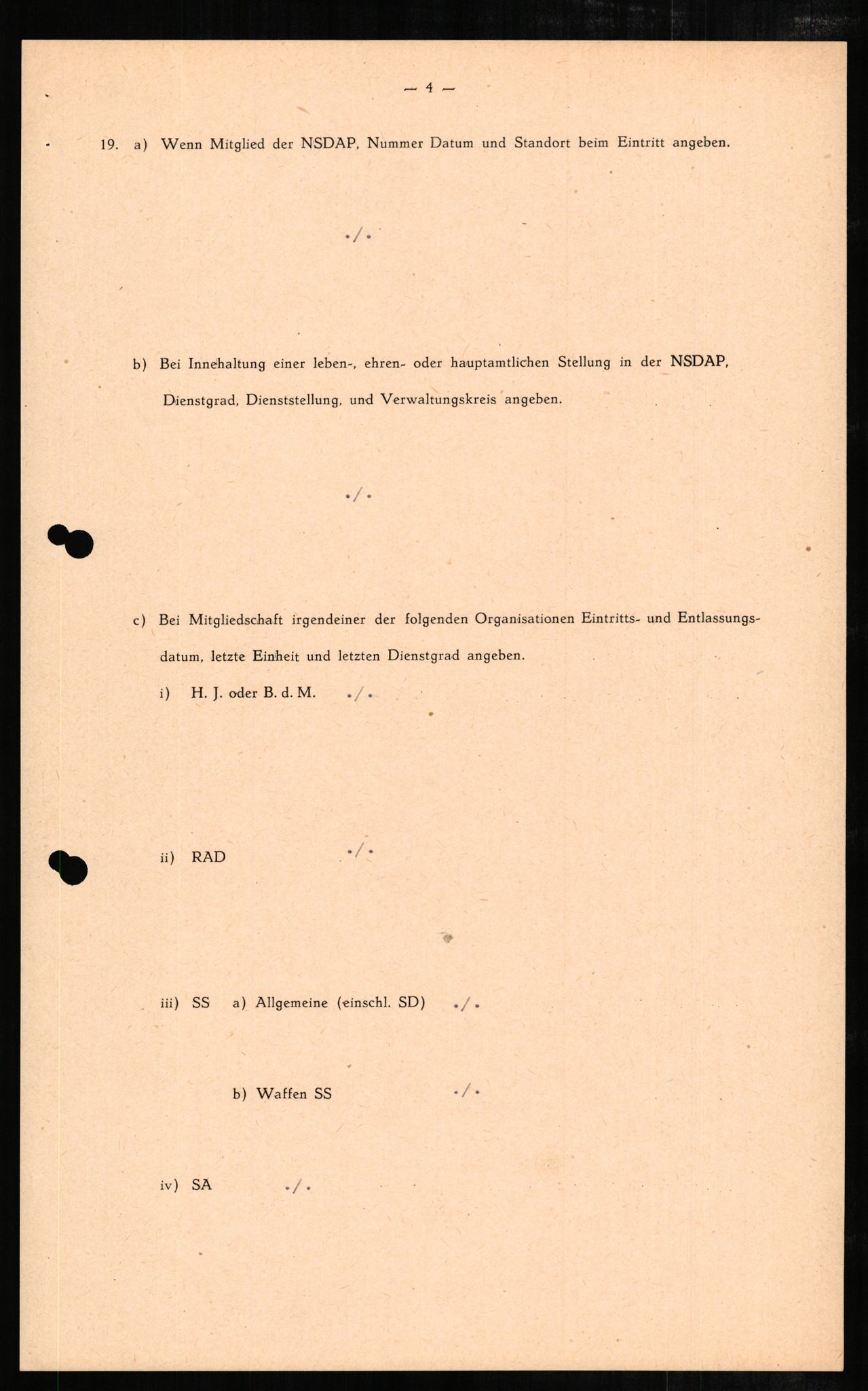 Forsvaret, Forsvarets overkommando II, RA/RAFA-3915/D/Db/L0003: CI Questionaires. Tyske okkupasjonsstyrker i Norge. Tyskere., 1945-1946, p. 323