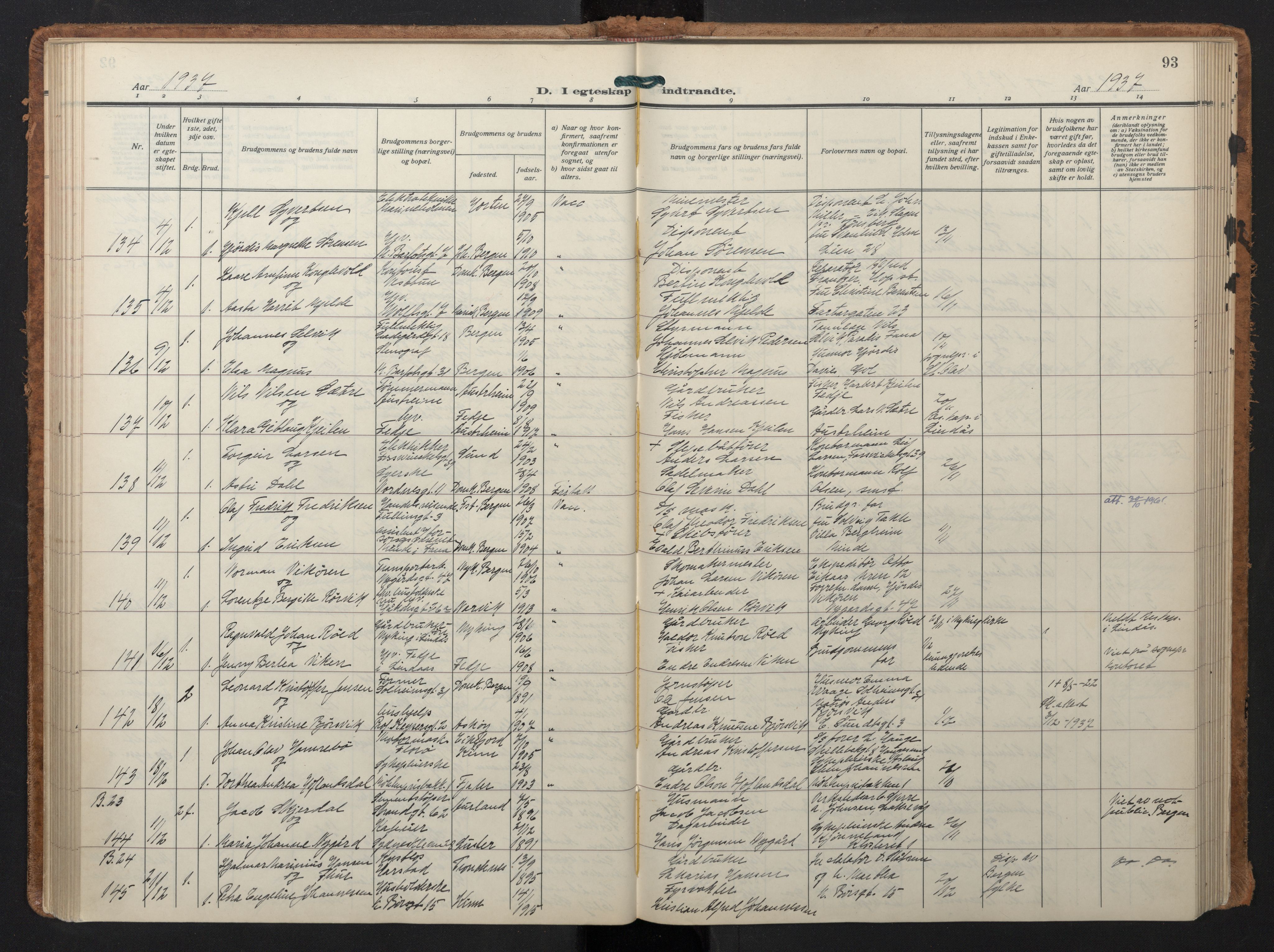 Johanneskirken sokneprestembete, AV/SAB-A-76001/H/Hab: Parish register (copy) no. C 3, 1929-1949, p. 92b-93a