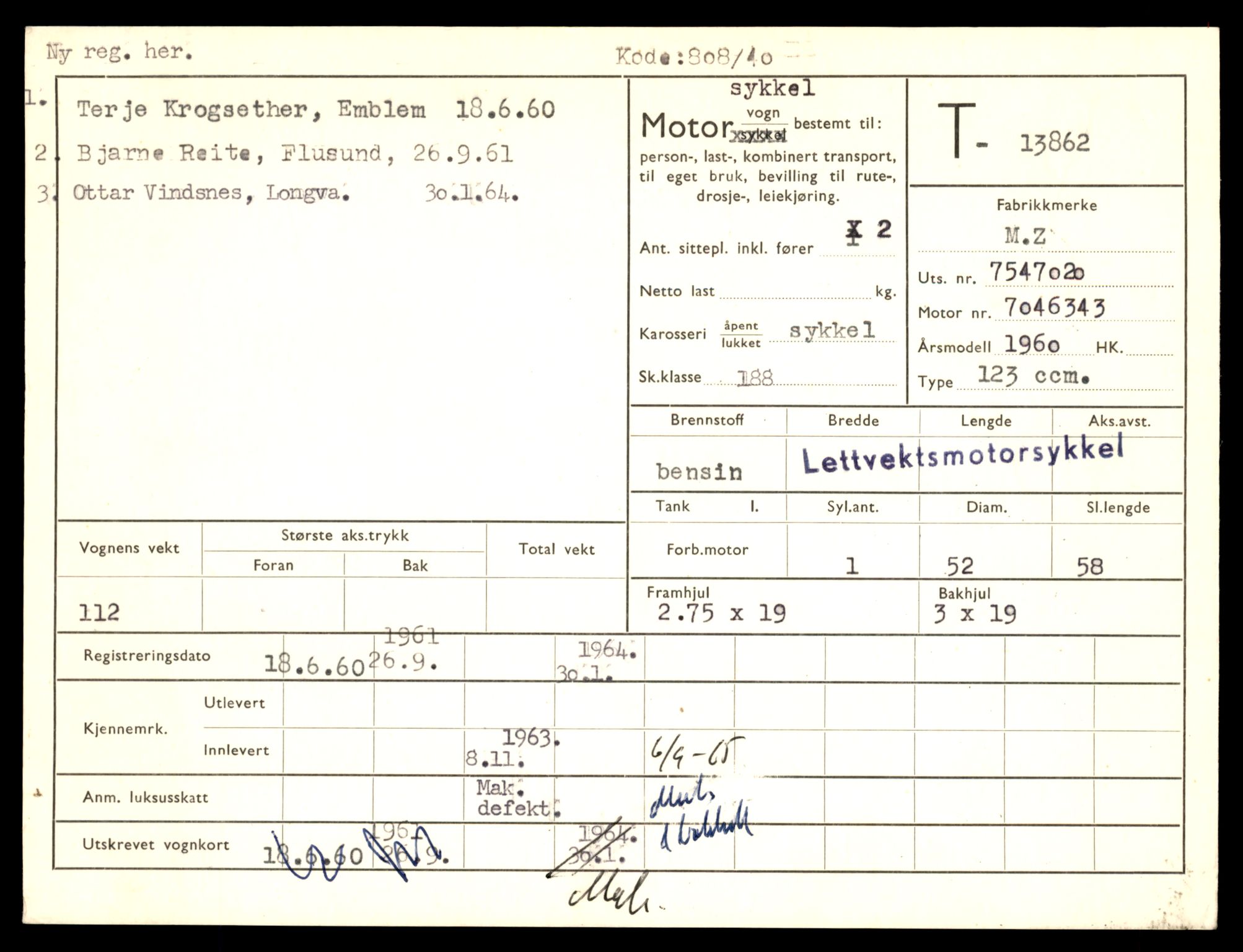 Møre og Romsdal vegkontor - Ålesund trafikkstasjon, AV/SAT-A-4099/F/Fe/L0041: Registreringskort for kjøretøy T 13710 - T 13905, 1927-1998, p. 2711