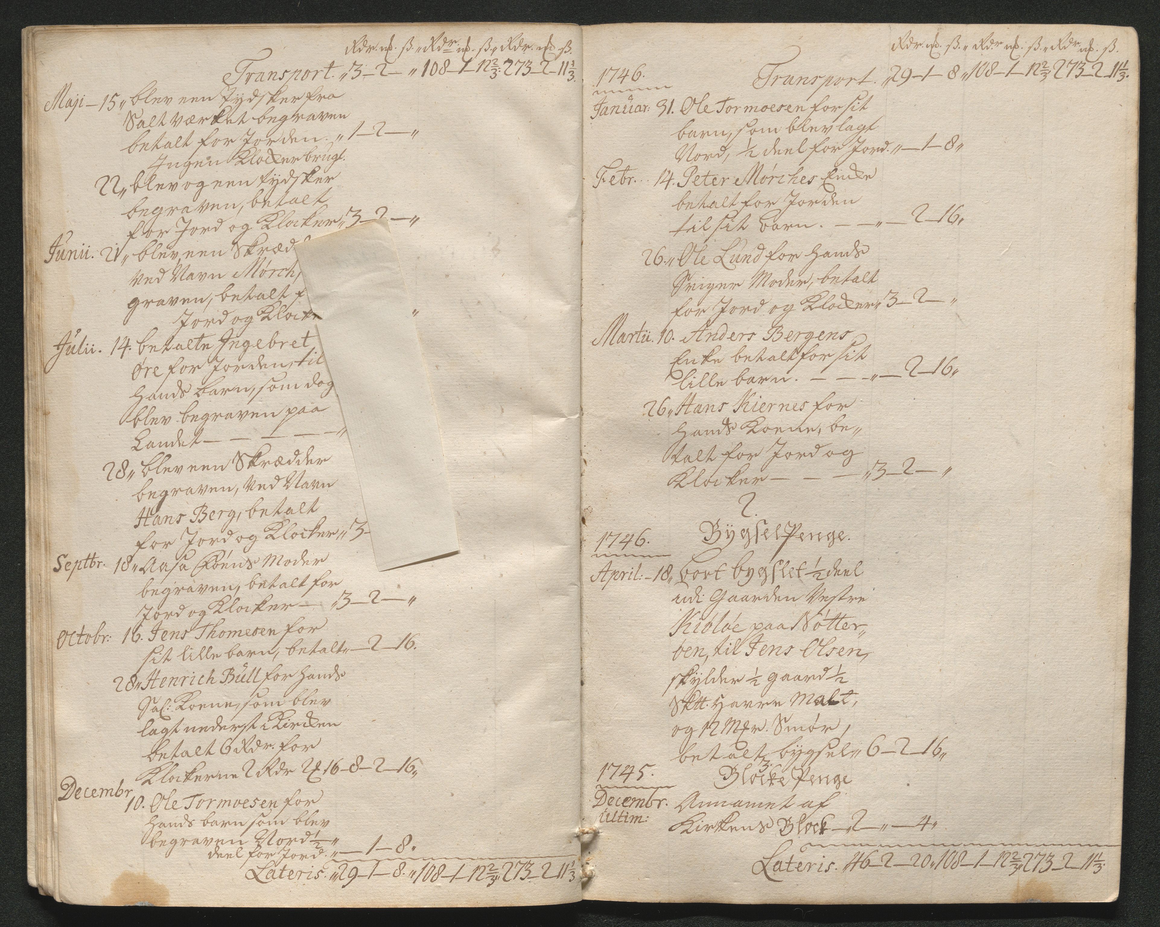 Tønsberg sokneprestkontor, AV/SAKO-A-329/R/Ra/L0003a: Kirkeregnskap. Vor Frue kirke., 1744-1747