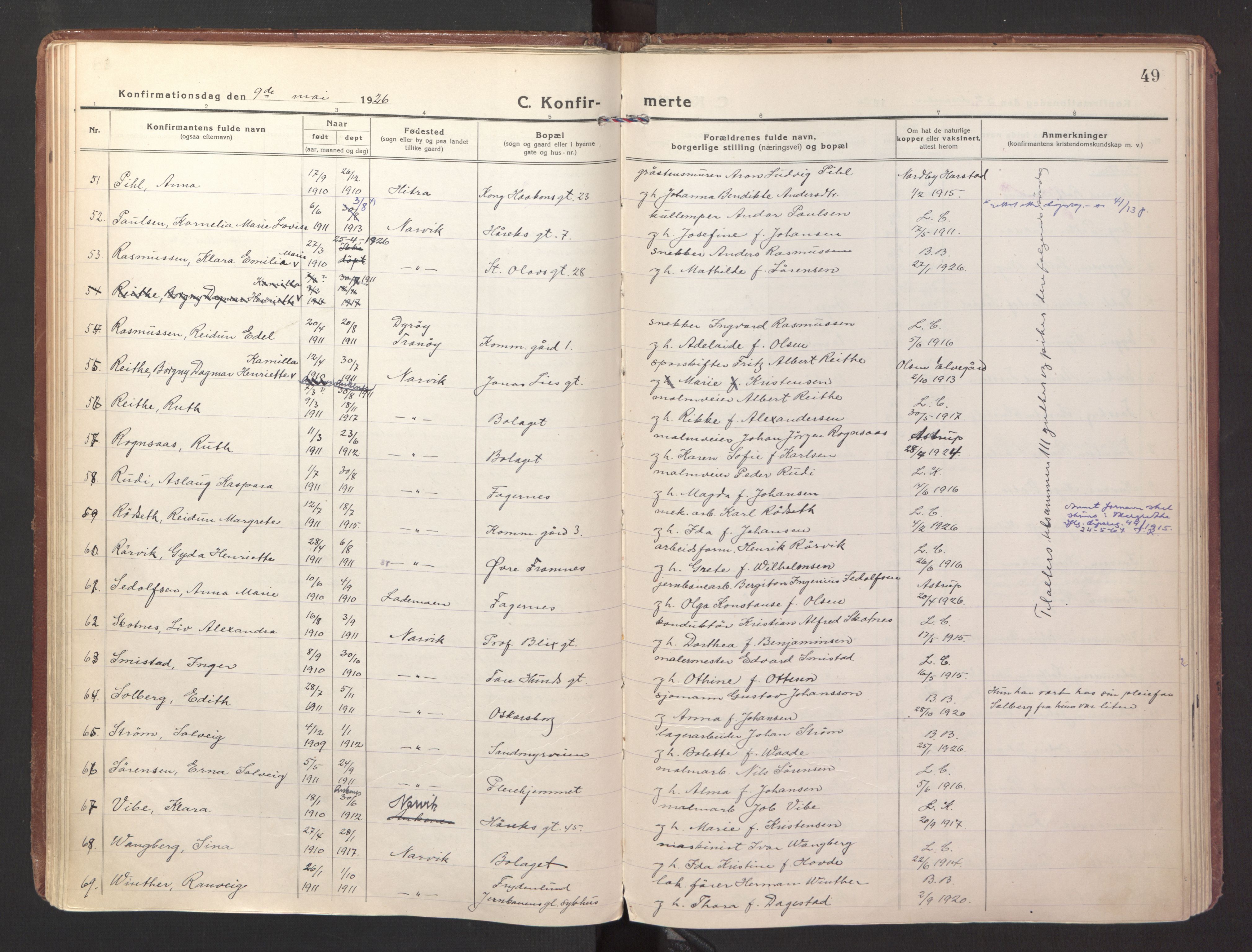 Ministerialprotokoller, klokkerbøker og fødselsregistre - Nordland, AV/SAT-A-1459/871/L1004: Parish register (official) no. 871A20, 1921-1932, p. 49