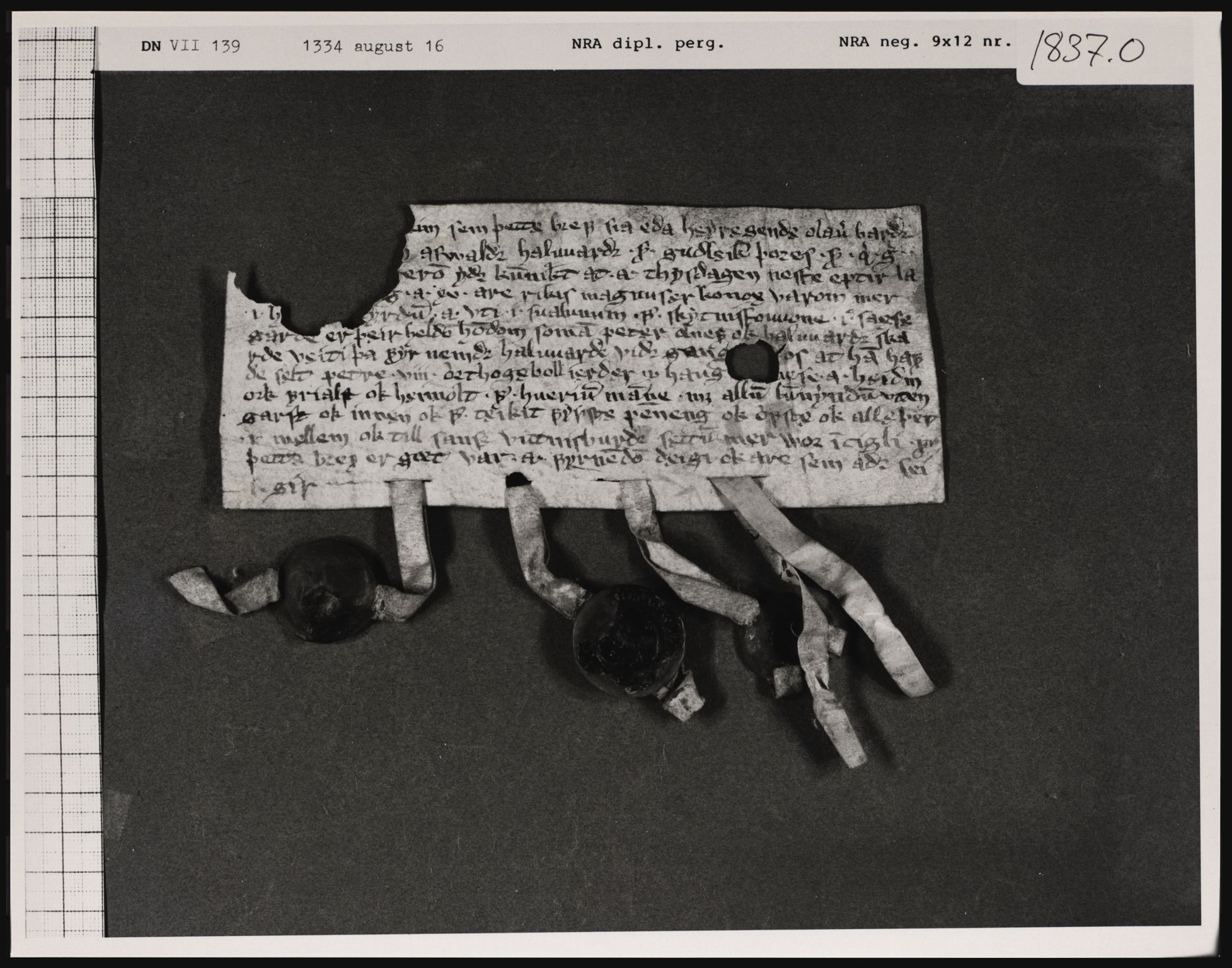 Riksarkivets diplomsamling, AV/RA-EA-5965/F01/F01a/L0033: Dokumenter, 1334, p. 7