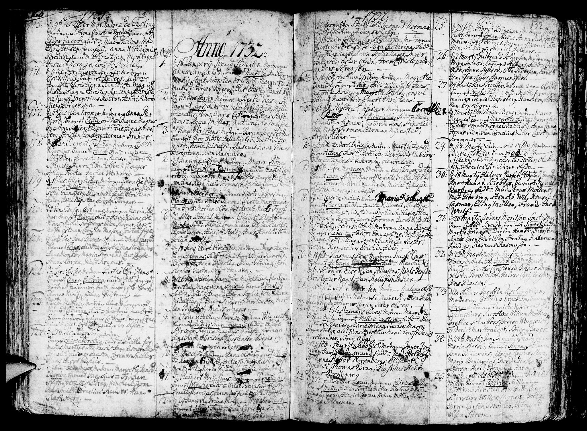 Nykirken Sokneprestembete, AV/SAB-A-77101/H/Haa/L0003: Parish register (official) no. A 3, 1717-1764, p. 132