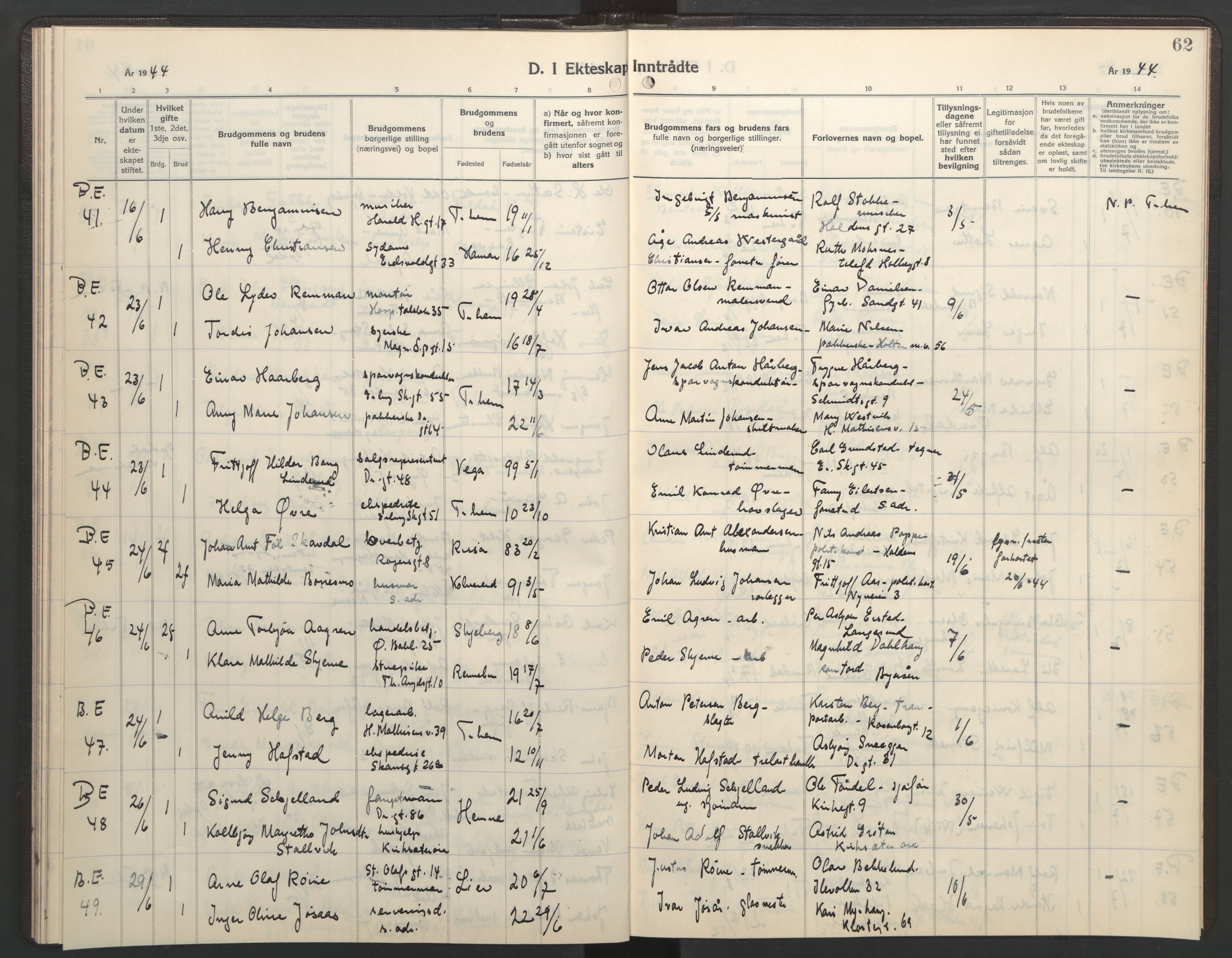 Ministerialprotokoller, klokkerbøker og fødselsregistre - Sør-Trøndelag, AV/SAT-A-1456/602/L0154: Parish register (copy) no. 602C22, 1940-1947, p. 62