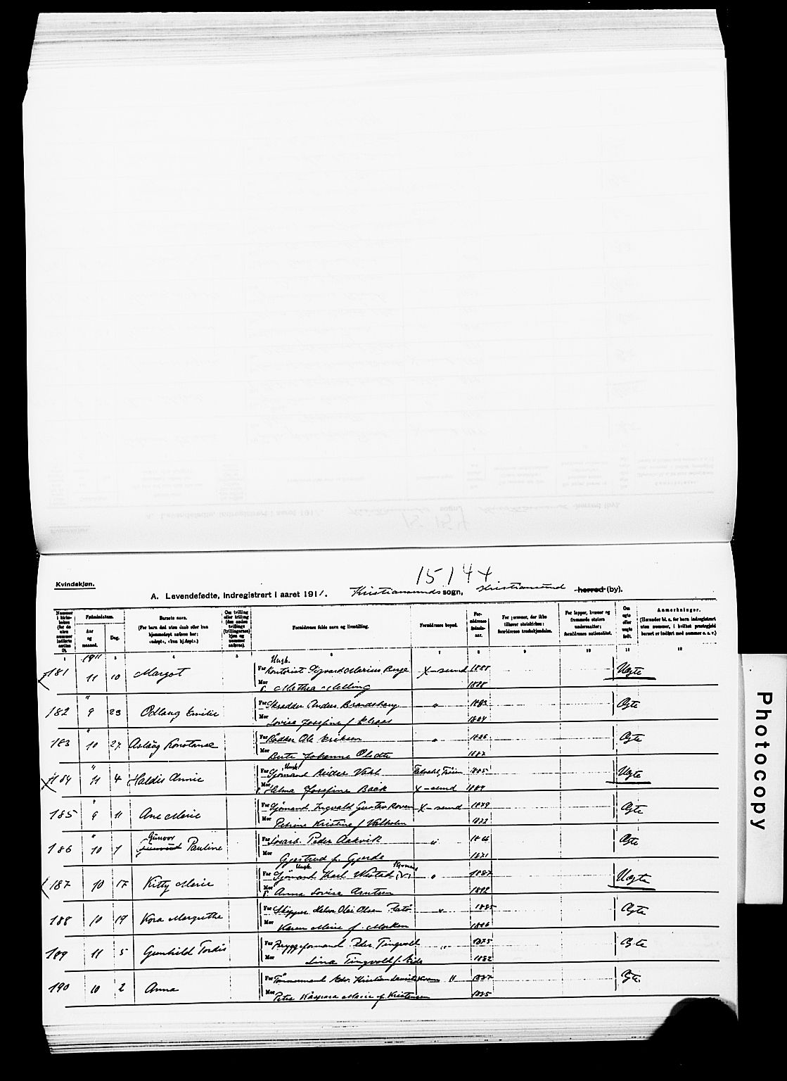 Ministerialprotokoller, klokkerbøker og fødselsregistre - Møre og Romsdal, AV/SAT-A-1454/572/L0858: Parish register (official) no. 572D02, 1903-1912