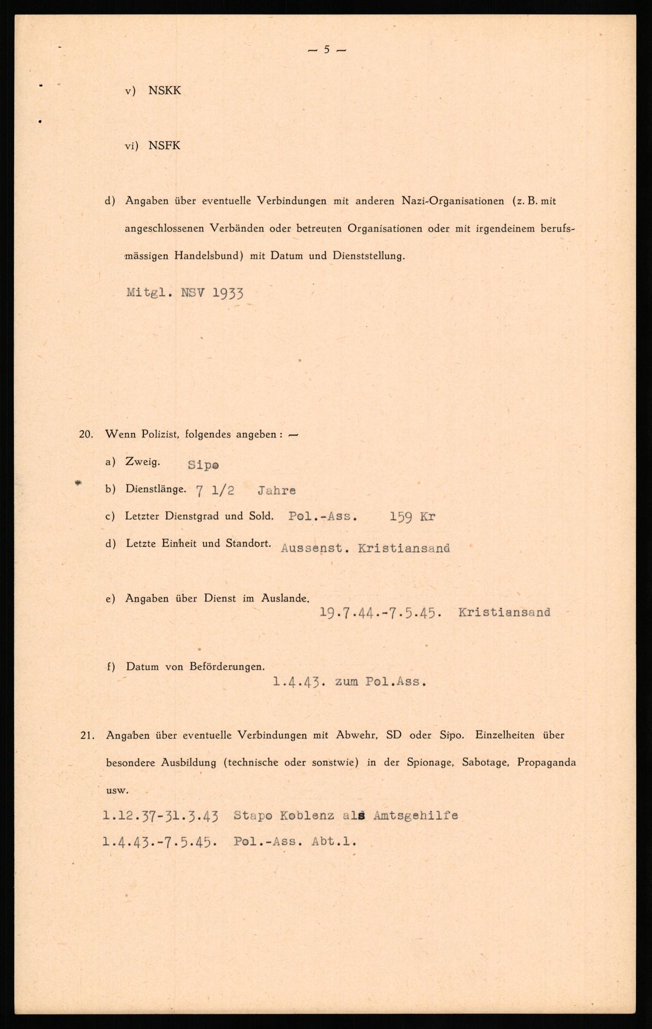 Forsvaret, Forsvarets overkommando II, RA/RAFA-3915/D/Db/L0026: CI Questionaires. Tyske okkupasjonsstyrker i Norge. Tyskere., 1945-1946, p. 319