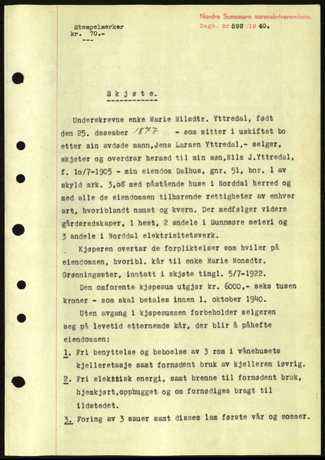 Nordre Sunnmøre sorenskriveri, AV/SAT-A-0006/1/2/2C/2Ca: Mortgage book no. A8, 1939-1940, Diary no: : 592/1940