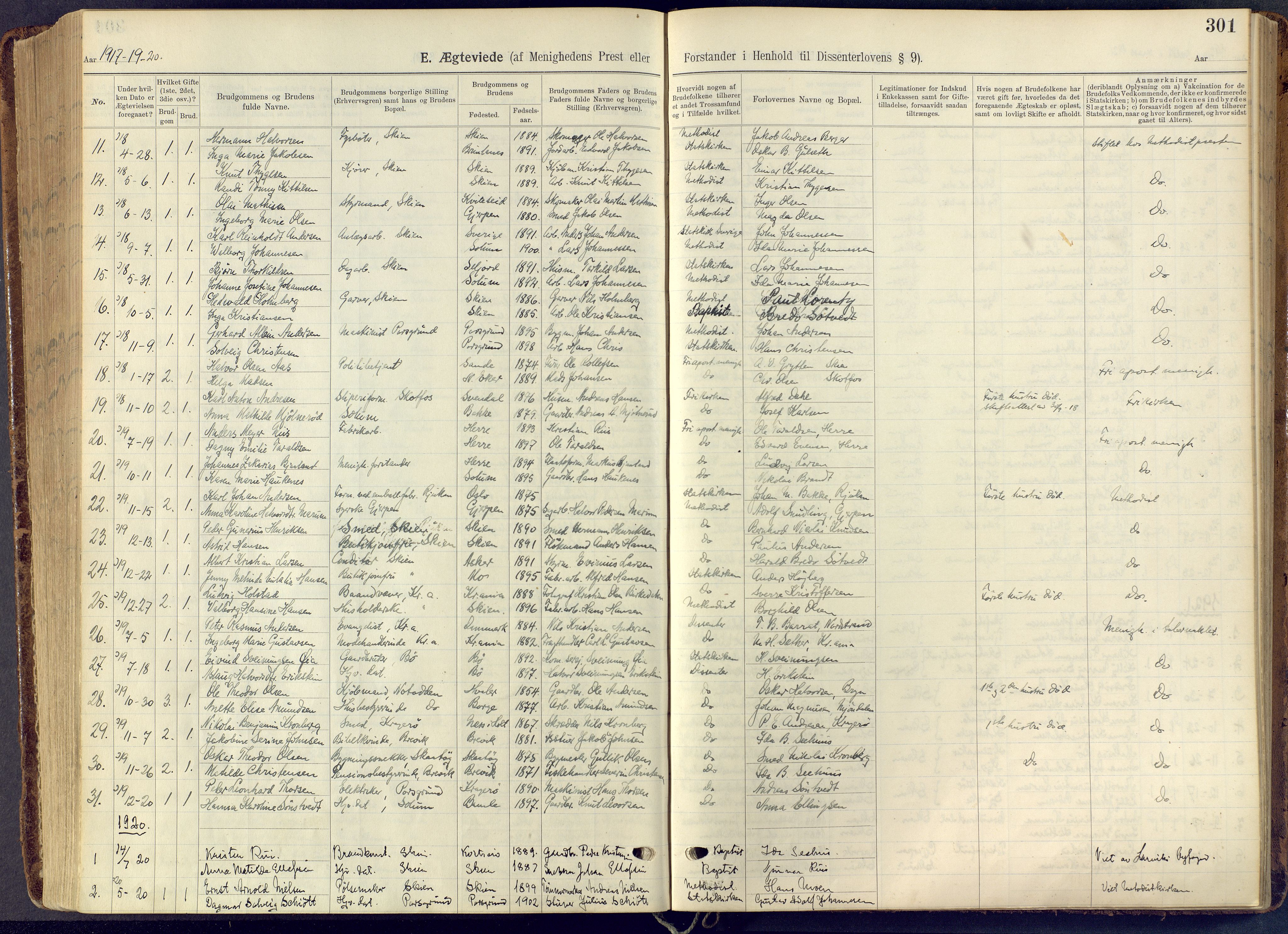 Skien kirkebøker, SAKO/A-302/F/Fa/L0013: Parish register (official) no. 13, 1915-1921, p. 301