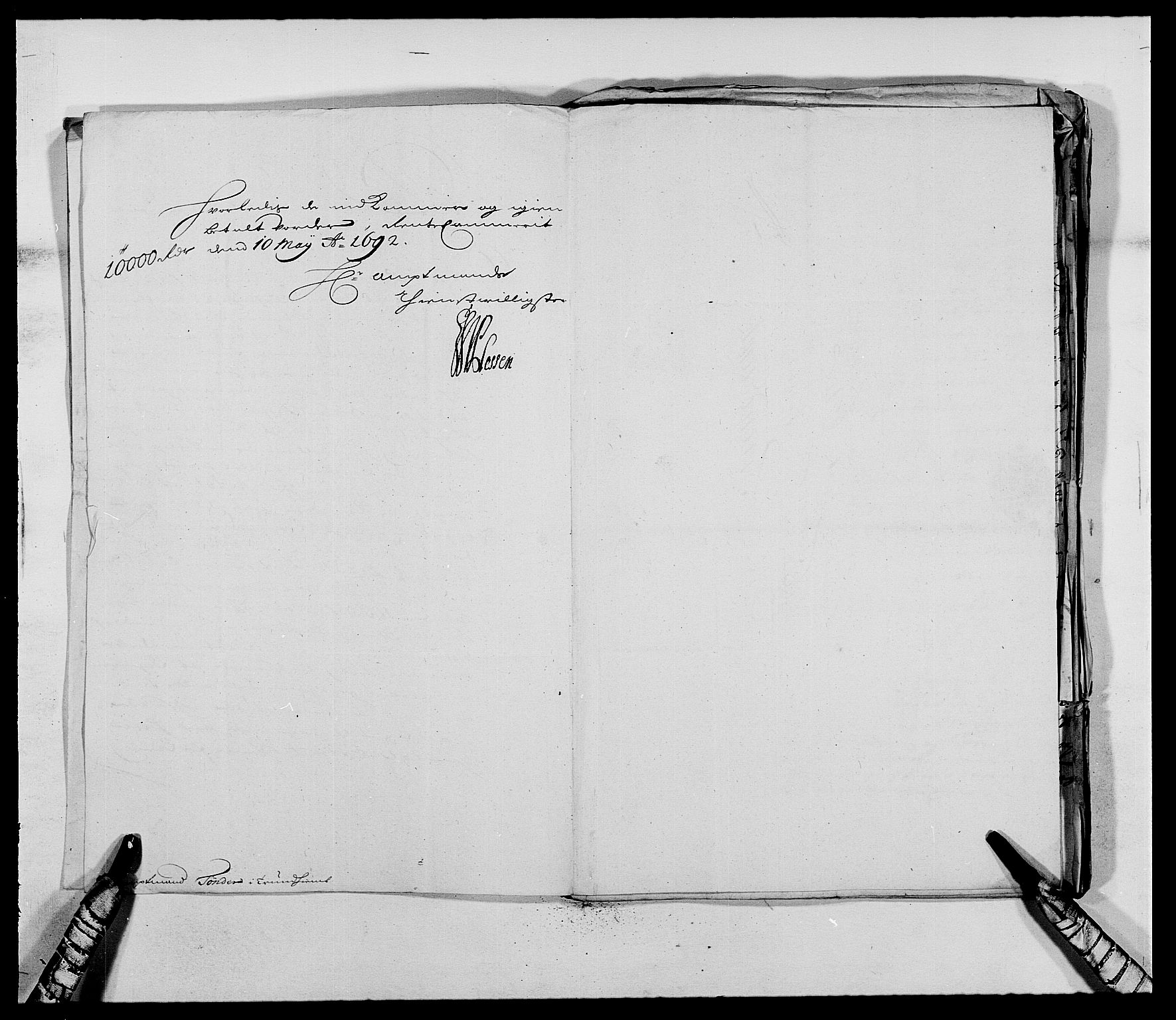 Rentekammeret inntil 1814, Reviderte regnskaper, Fogderegnskap, RA/EA-4092/R68/L4751: Fogderegnskap Senja og Troms, 1690-1693, p. 206