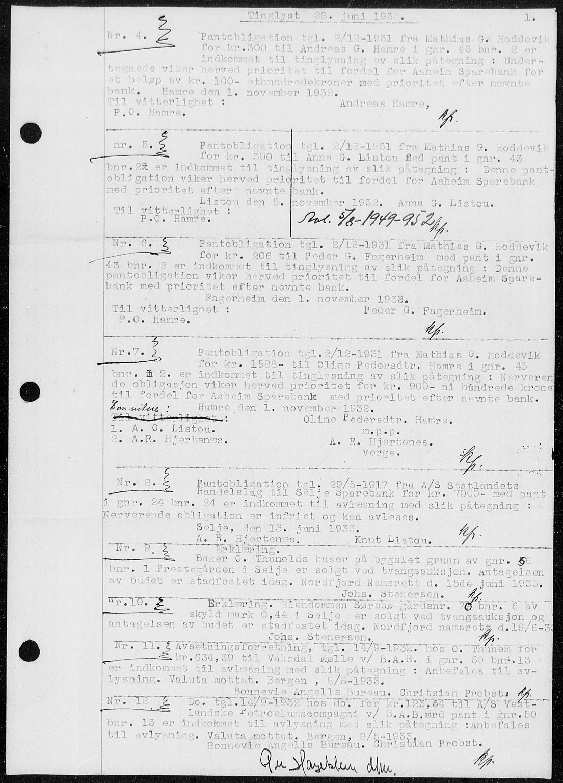 Nordfjord sorenskriveri, AV/SAB-A-2801/02/02b/02ba/L0077: Mortgage book no. II.B.a.77, 1933-1934, Deed date: 28.06.1933