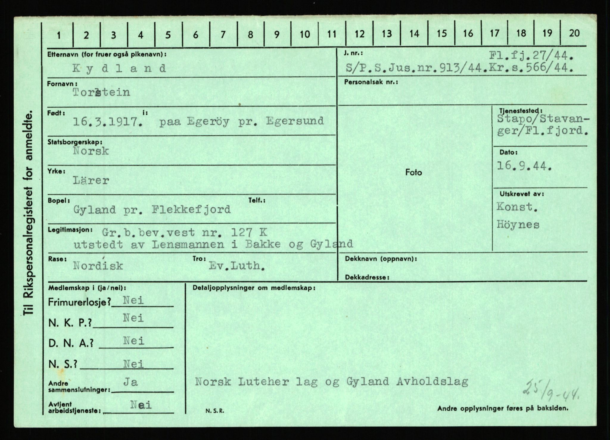 Statspolitiet - Hovedkontoret / Osloavdelingen, AV/RA-S-1329/C/Ca/L0009: Knutsen - Limstrand, 1943-1945, p. 2437