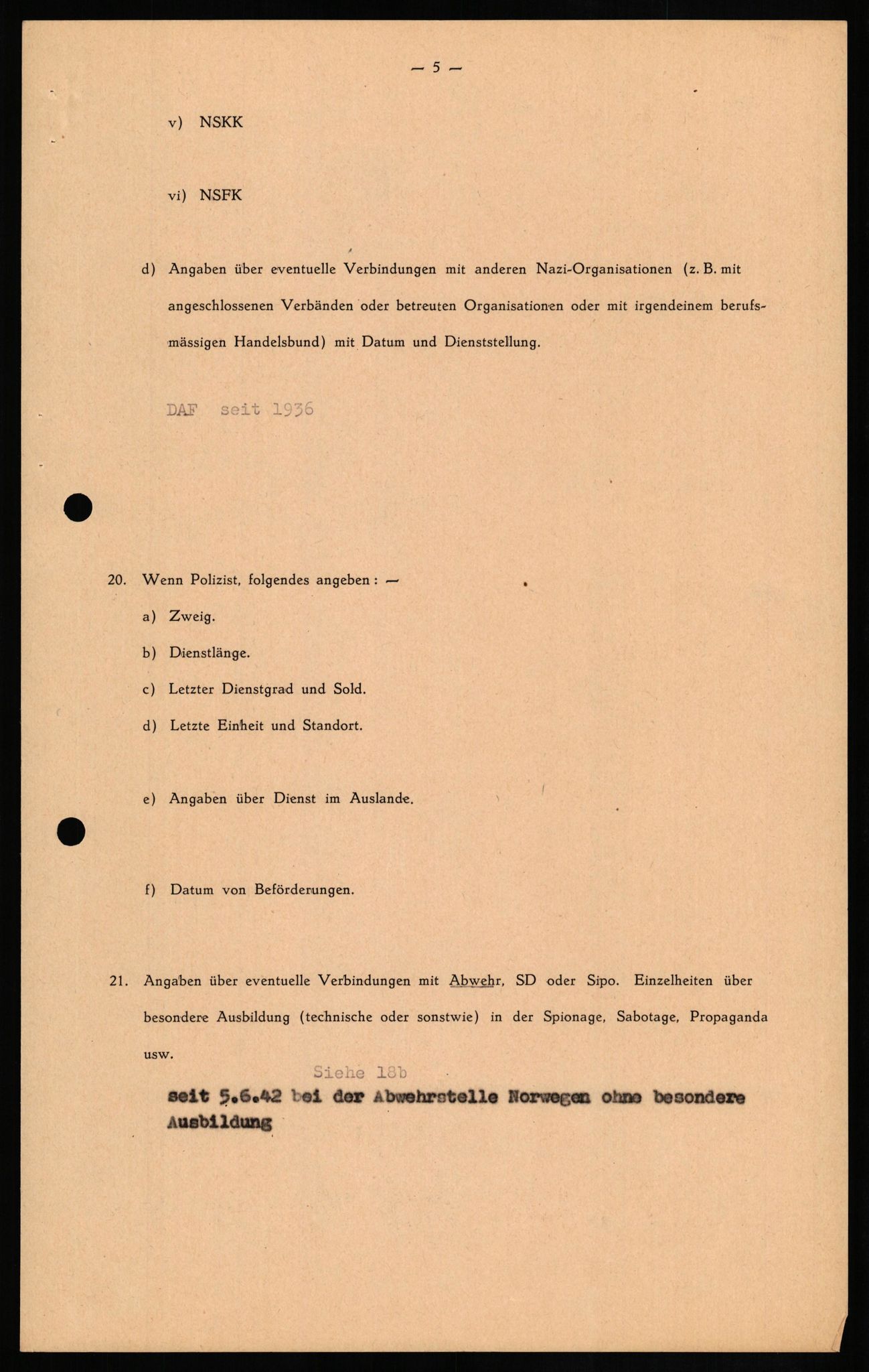 Forsvaret, Forsvarets overkommando II, AV/RA-RAFA-3915/D/Db/L0018: CI Questionaires. Tyske okkupasjonsstyrker i Norge. Tyskere., 1945-1946, p. 403