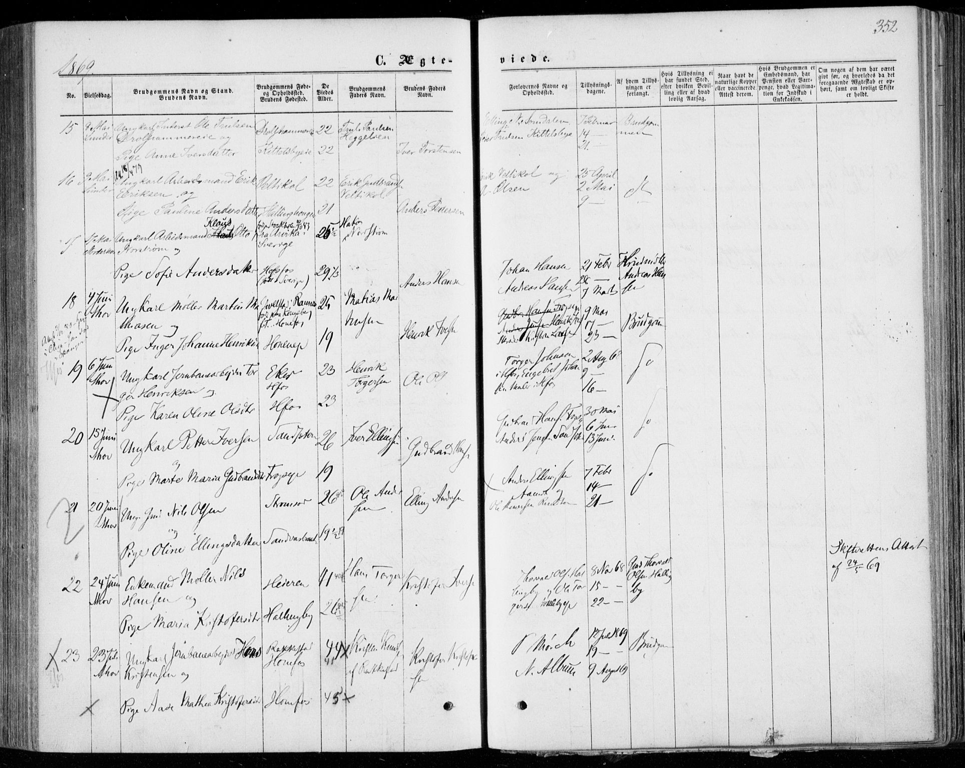 Norderhov kirkebøker, SAKO/A-237/F/Fa/L0013: Parish register (official) no. 13, 1866-1874, p. 352