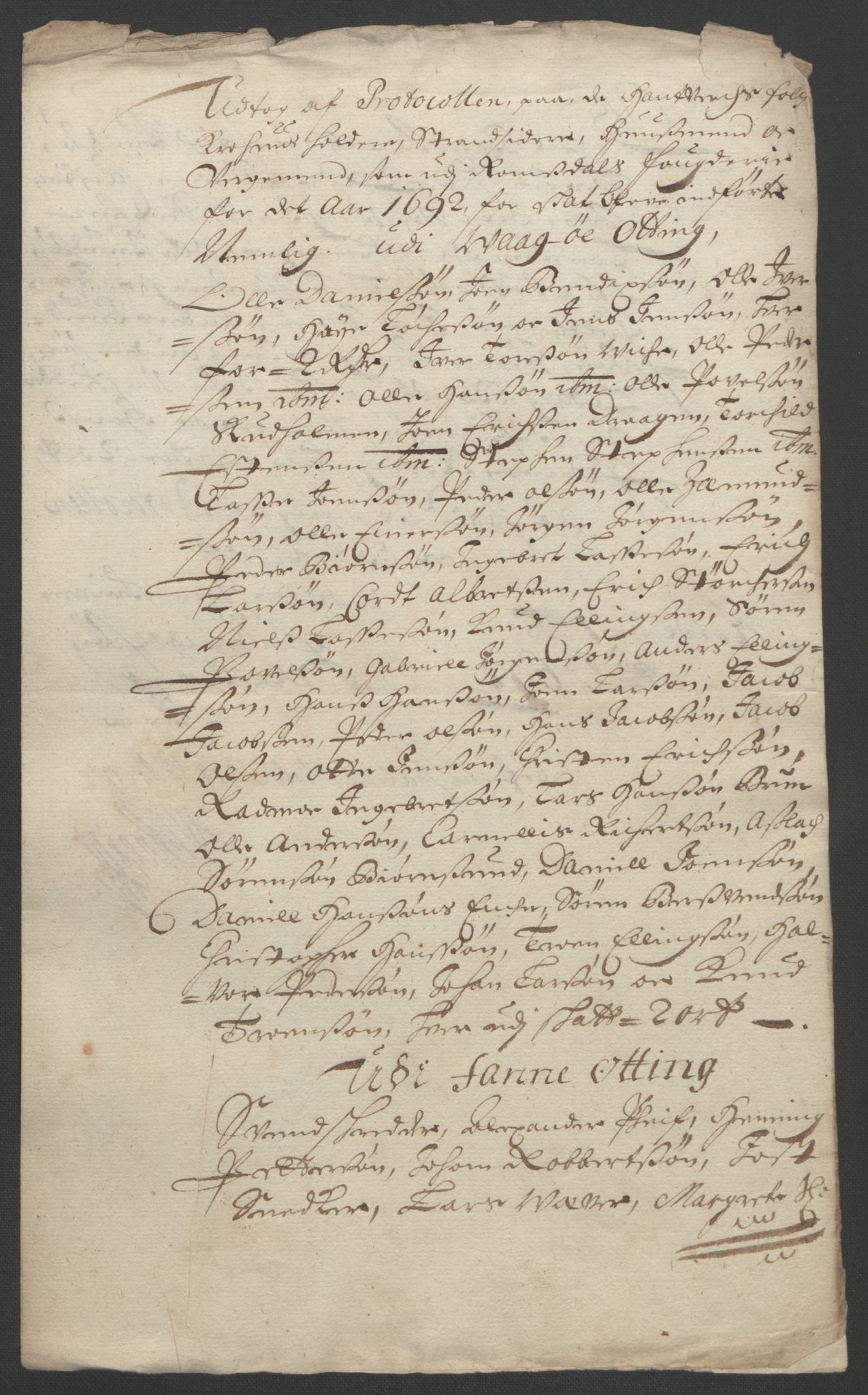 Rentekammeret inntil 1814, Reviderte regnskaper, Fogderegnskap, RA/EA-4092/R55/L3650: Fogderegnskap Romsdal, 1692, p. 176
