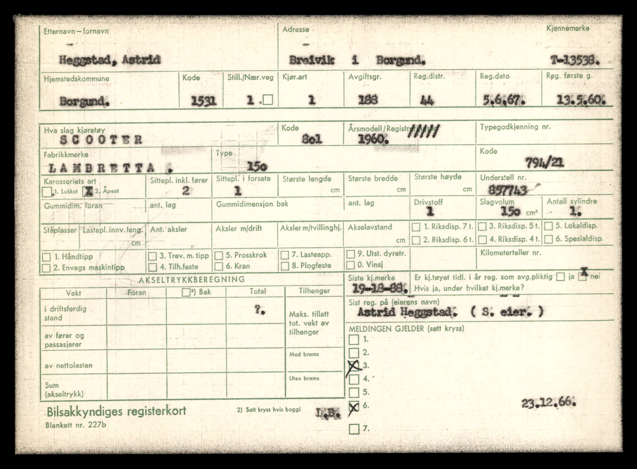 Møre og Romsdal vegkontor - Ålesund trafikkstasjon, AV/SAT-A-4099/F/Fe/L0040: Registreringskort for kjøretøy T 13531 - T 13709, 1927-1998, p. 142