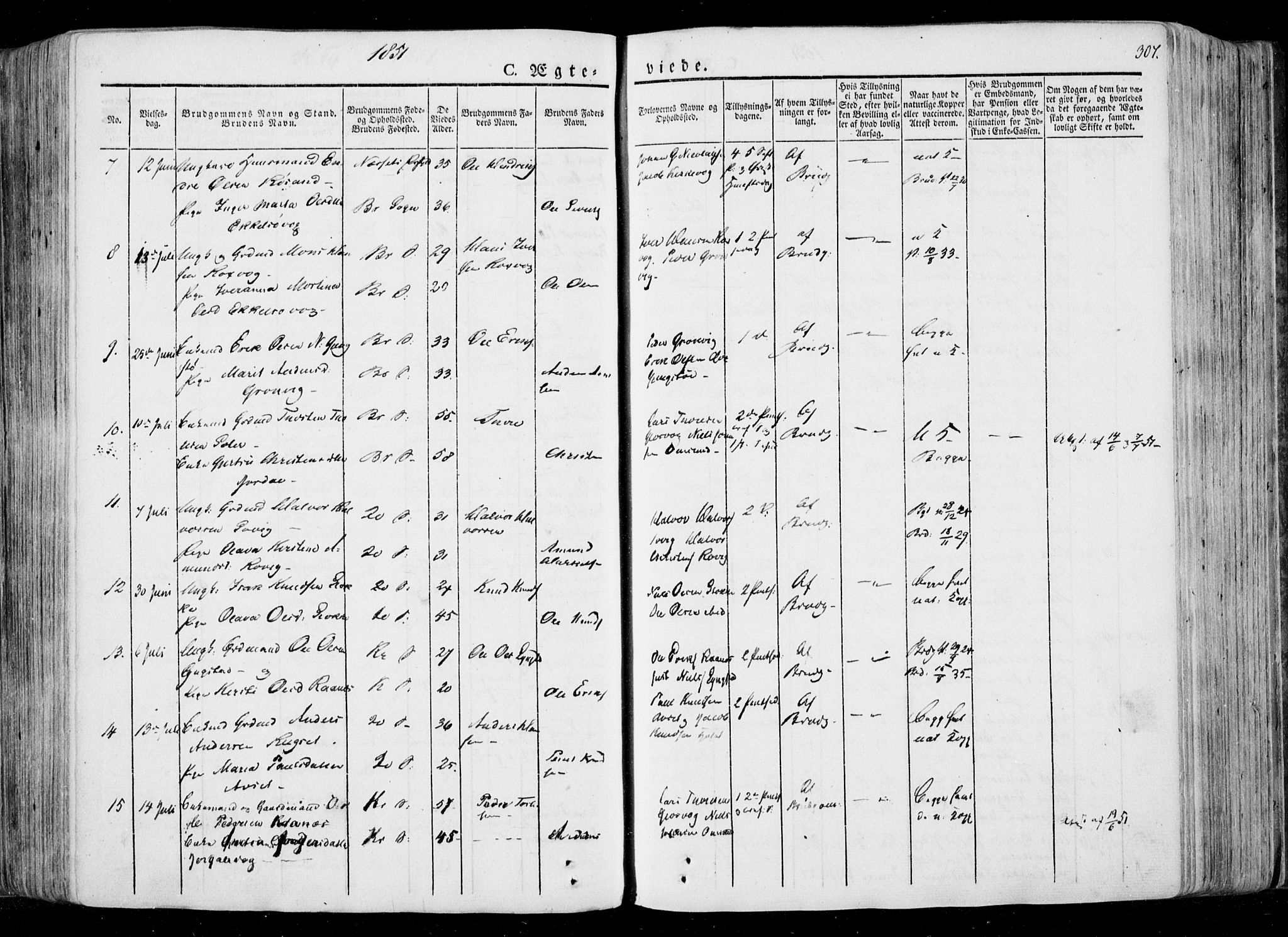 Ministerialprotokoller, klokkerbøker og fødselsregistre - Møre og Romsdal, SAT/A-1454/568/L0803: Parish register (official) no. 568A10, 1830-1853, p. 307