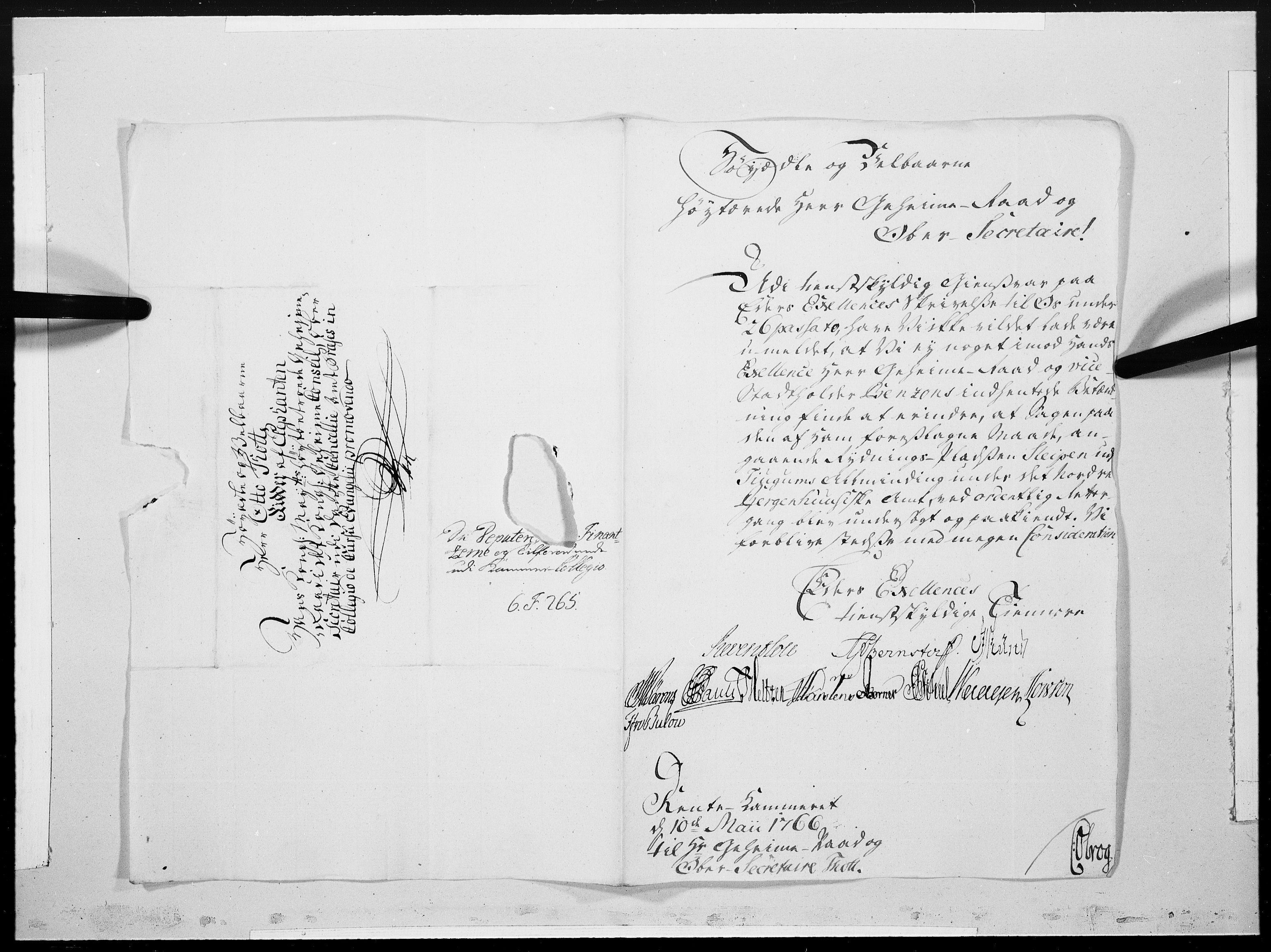 Danske Kanselli 1572-1799, AV/RA-EA-3023/F/Fc/Fcc/Fcca/L0192: Norske innlegg 1572-1799, 1766, p. 487