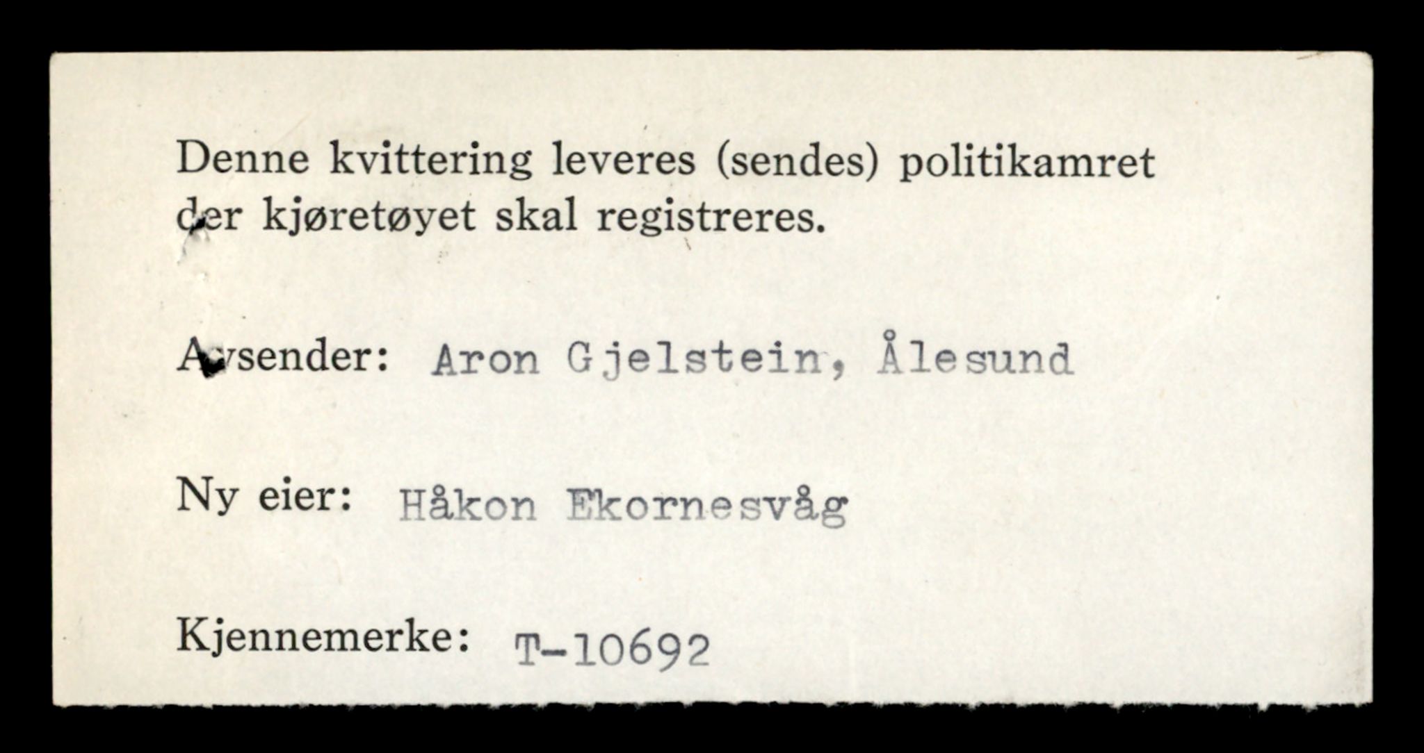 Møre og Romsdal vegkontor - Ålesund trafikkstasjon, SAT/A-4099/F/Fe/L0022: Registreringskort for kjøretøy T 10584 - T 10694, 1927-1998, p. 3032