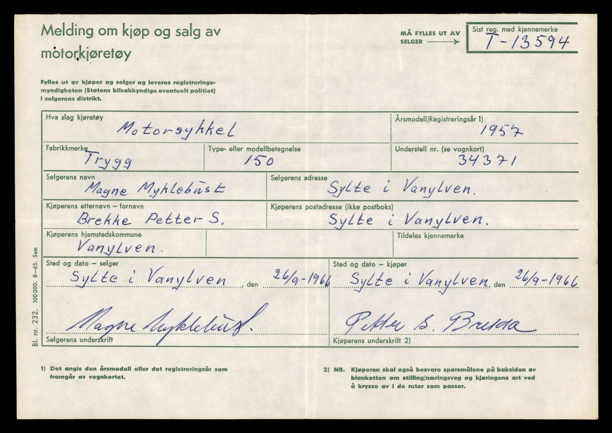 Møre og Romsdal vegkontor - Ålesund trafikkstasjon, AV/SAT-A-4099/F/Fe/L0040: Registreringskort for kjøretøy T 13531 - T 13709, 1927-1998, p. 1137