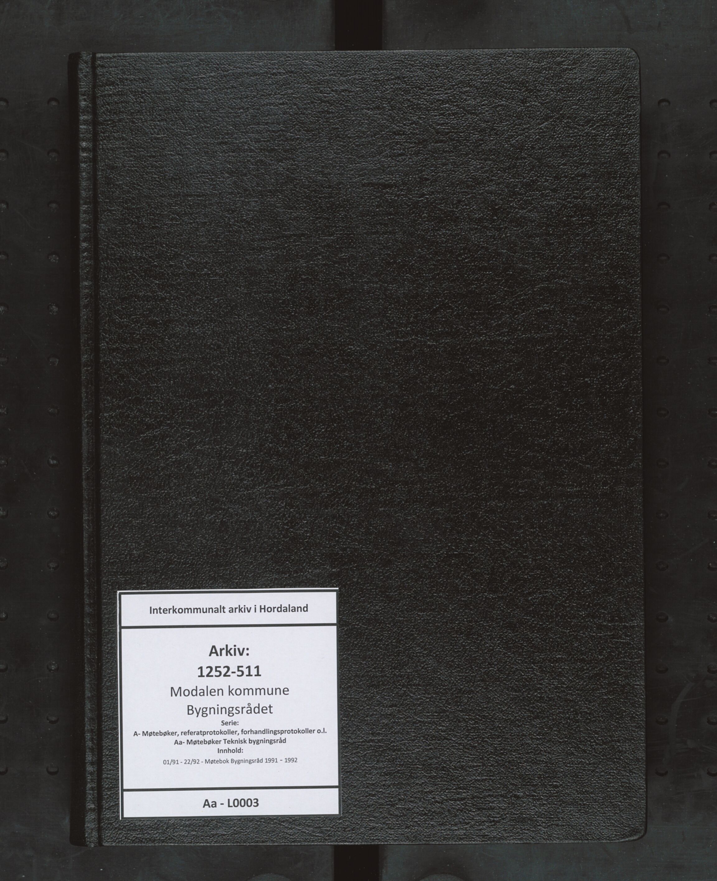 Modalen kommune. Bygningsrådet, IKAH/1252-511/A/Aa/L0003: Møtebok for Modalen bygningsråd, 1991-1992