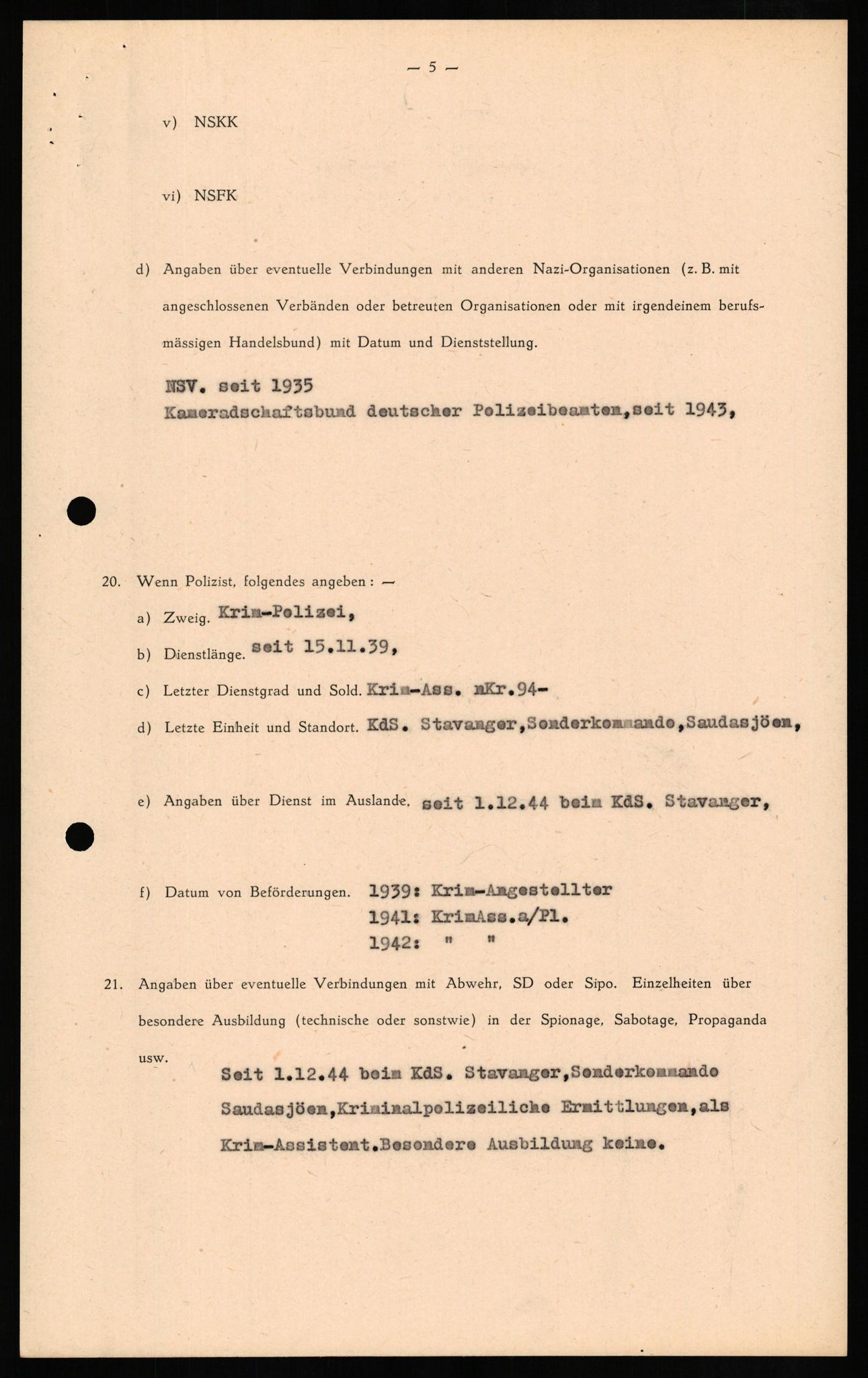Forsvaret, Forsvarets overkommando II, RA/RAFA-3915/D/Db/L0013: CI Questionaires. Tyske okkupasjonsstyrker i Norge. Tyskere., 1945-1946, p. 195