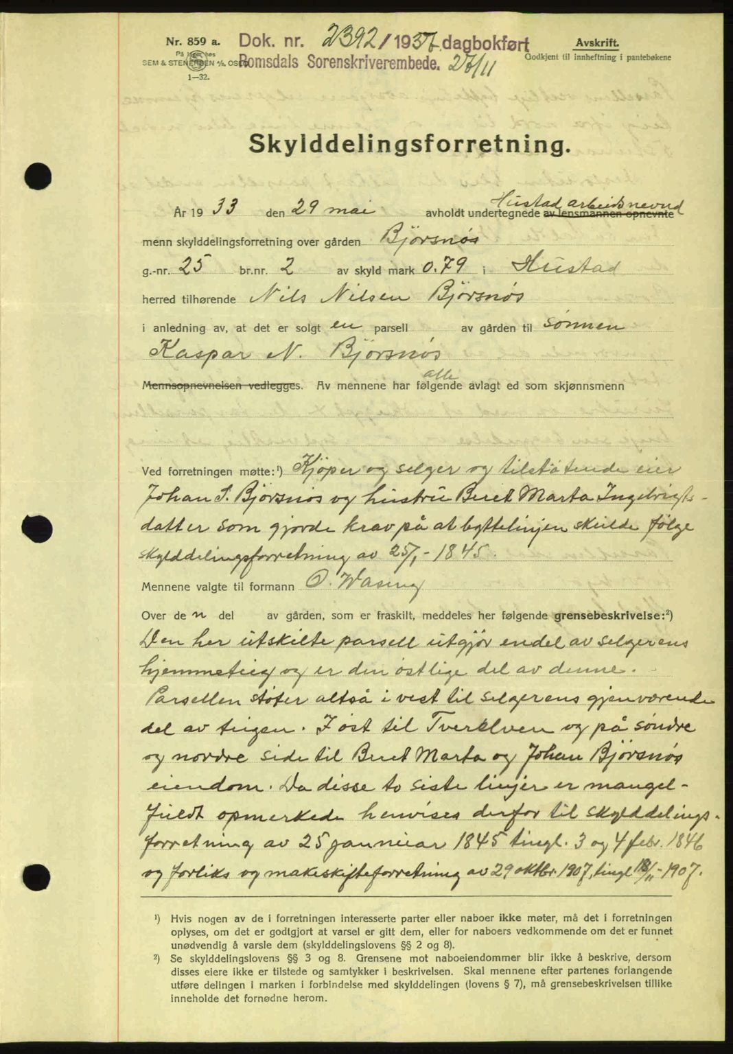 Romsdal sorenskriveri, AV/SAT-A-4149/1/2/2C: Mortgage book no. A4, 1937-1938, Diary no: : 2392/1937