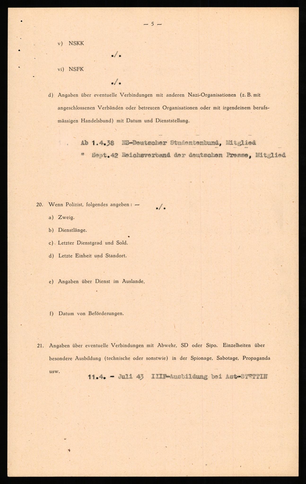 Forsvaret, Forsvarets overkommando II, RA/RAFA-3915/D/Db/L0029: CI Questionaires. Tyske okkupasjonsstyrker i Norge. Tyskere., 1945-1946, p. 30