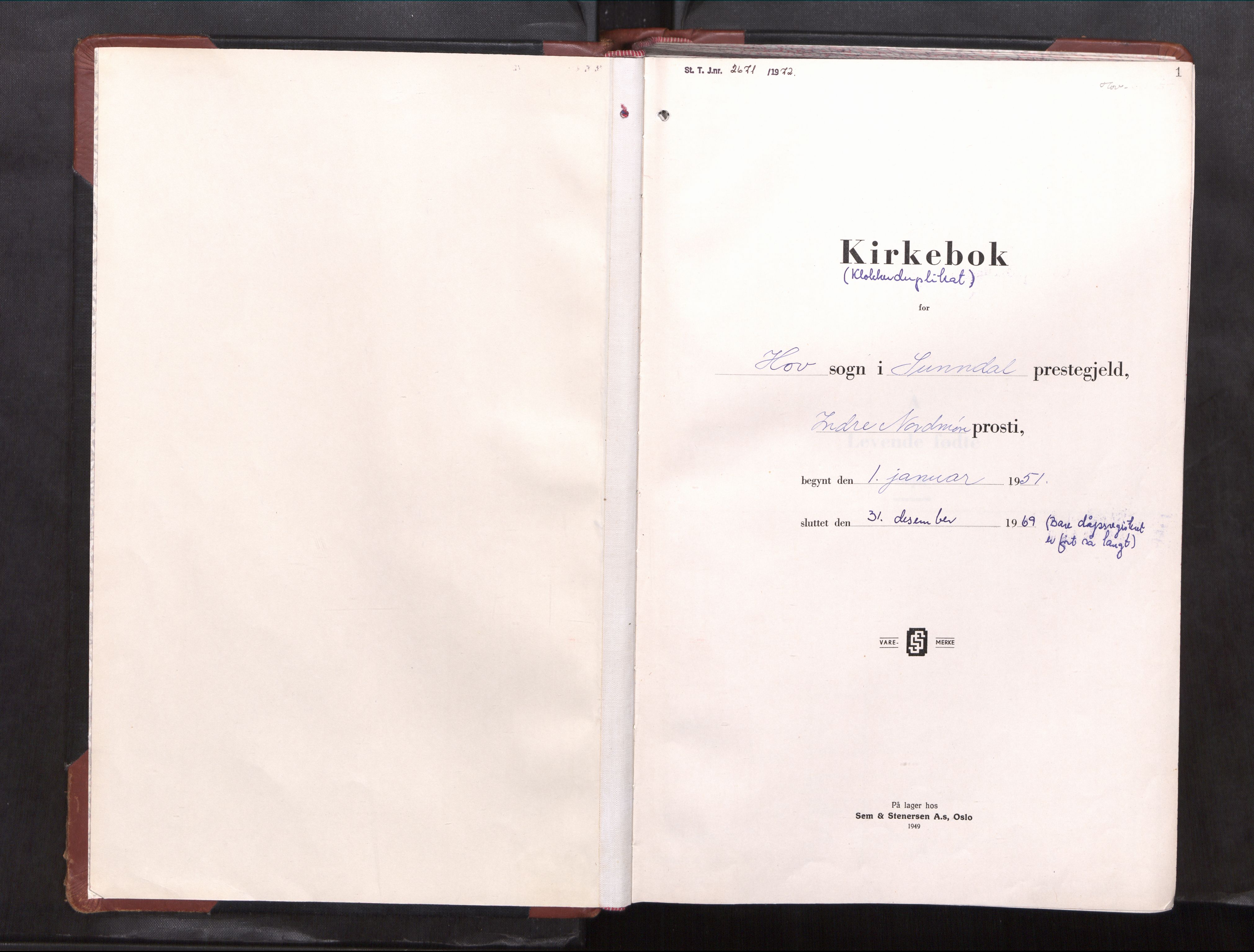 Ministerialprotokoller, klokkerbøker og fødselsregistre - Møre og Romsdal, AV/SAT-A-1454/590/L1019: Parish register (copy) no. 590---, 1950-1969, p. 1