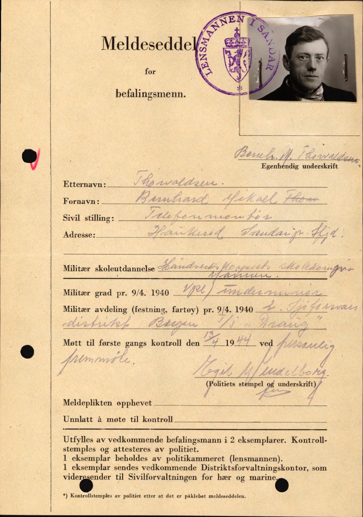 Forsvaret, Forsvarets krigshistoriske avdeling, AV/RA-RAFA-2017/Y/Yf/L0209: II-C-11-2121  -  Okkupasjonstiden.  Meldesedler for befal med foto og oppl. om militær grad 9. apr. 1940., 1944-1945, p. 1109