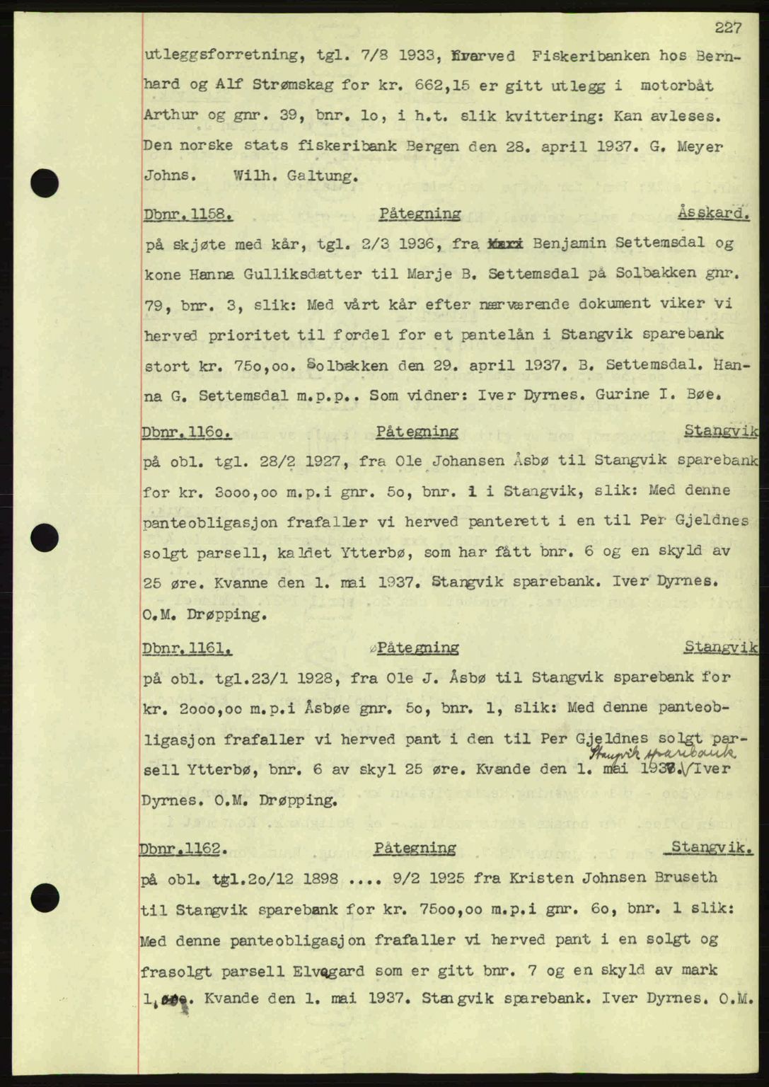 Nordmøre sorenskriveri, AV/SAT-A-4132/1/2/2Ca: Mortgage book no. C80, 1936-1939, Diary no: : 1158/1937