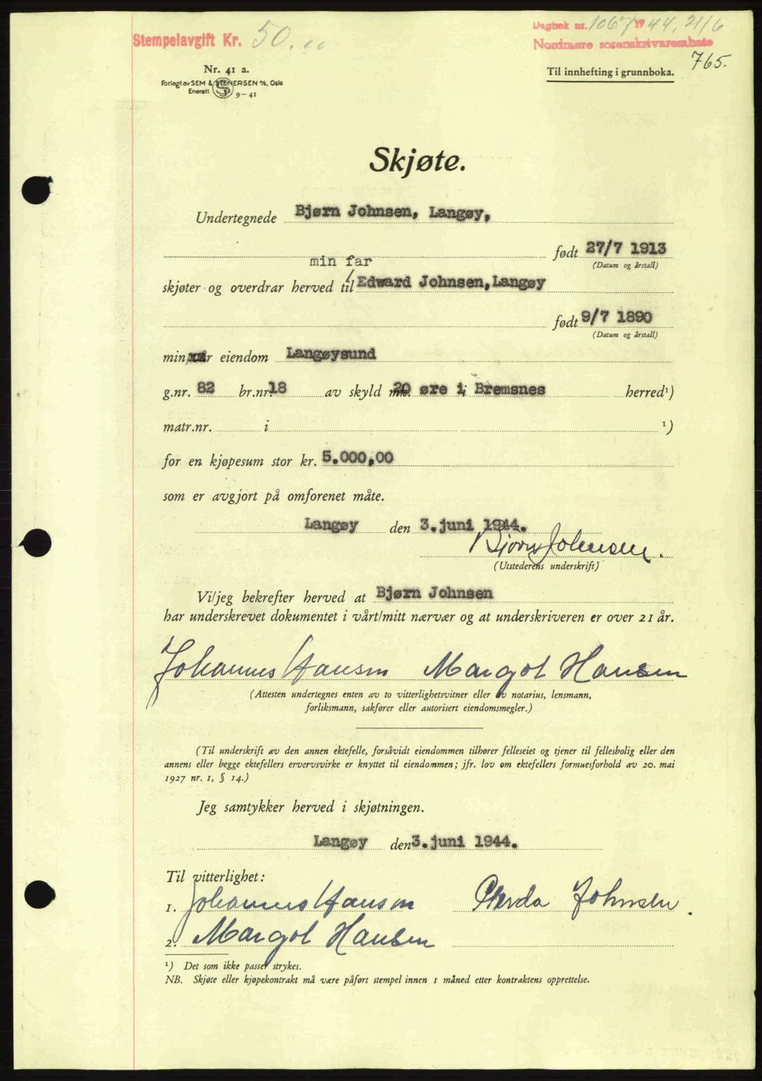 Nordmøre sorenskriveri, AV/SAT-A-4132/1/2/2Ca: Mortgage book no. A97, 1944-1944, Diary no: : 1067/1944