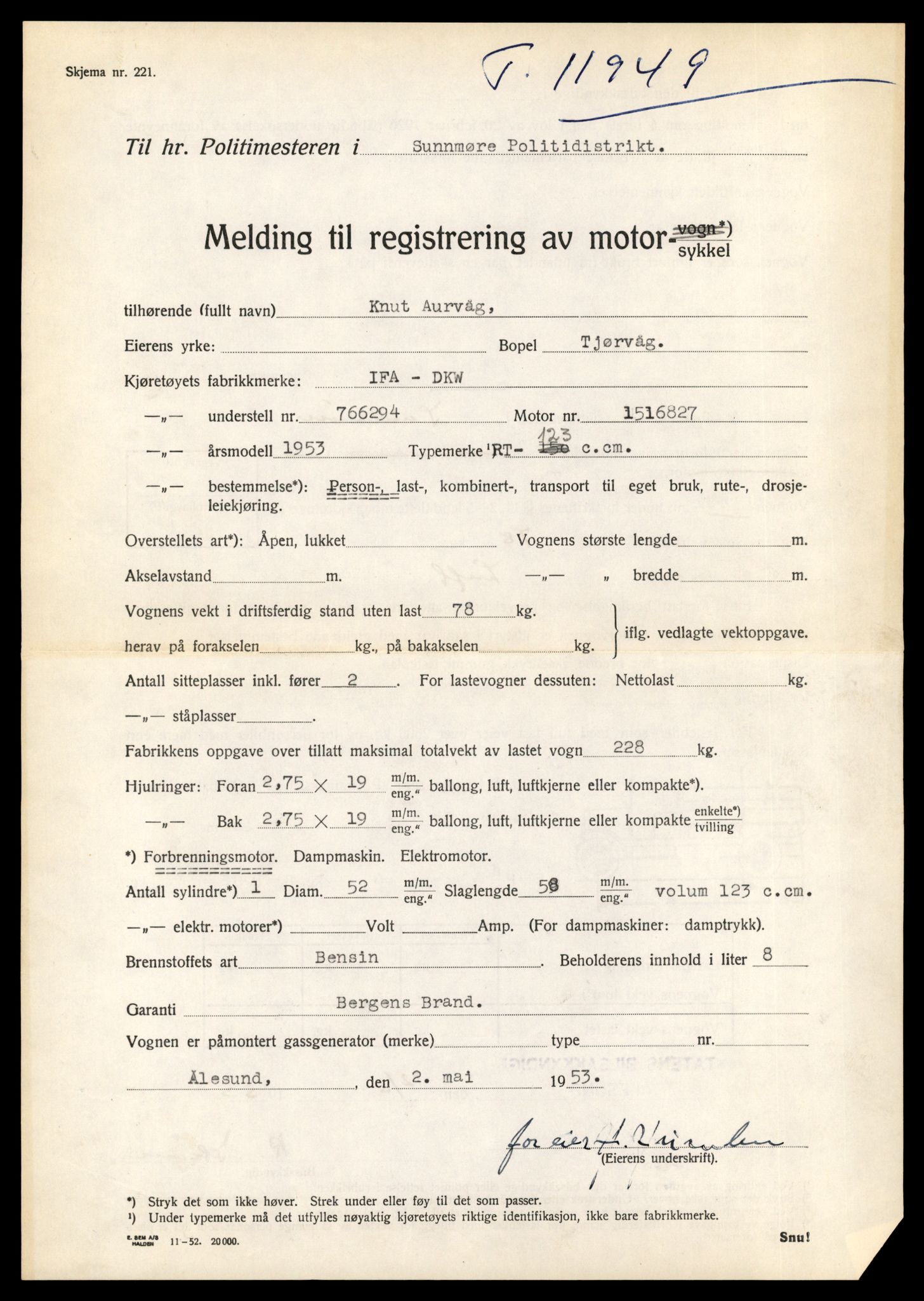 Møre og Romsdal vegkontor - Ålesund trafikkstasjon, AV/SAT-A-4099/F/Fe/L0031: Registreringskort for kjøretøy T 11800 - T 11996, 1927-1998, p. 2565