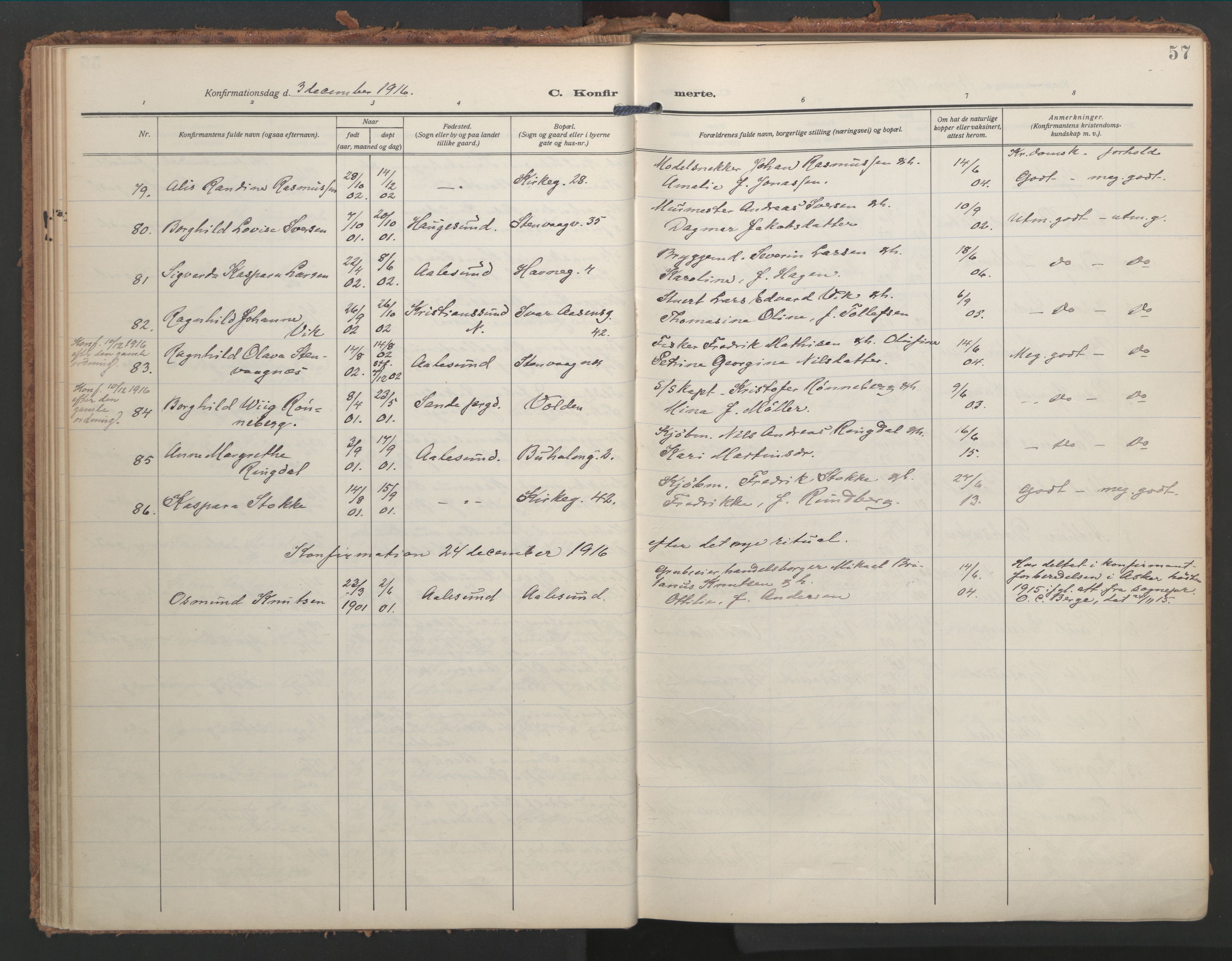 Ministerialprotokoller, klokkerbøker og fødselsregistre - Møre og Romsdal, AV/SAT-A-1454/529/L0461: Parish register (official) no. 529A11, 1914-1925, p. 57