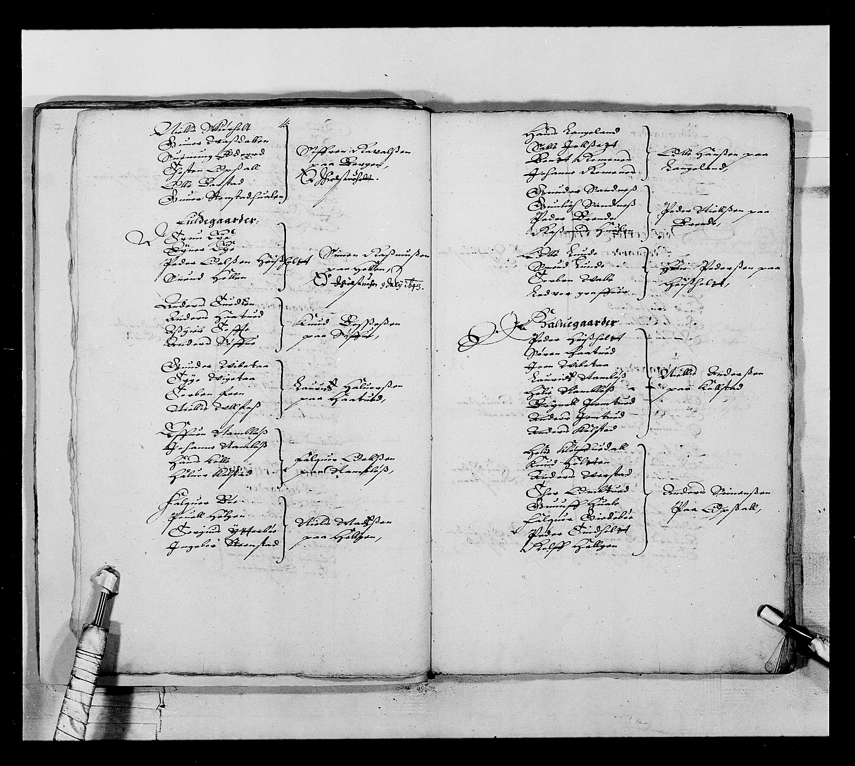 Stattholderembetet 1572-1771, AV/RA-EA-2870/Ek/L0022/0005: Jordebøker 1633-1658: / En liste over soldatlegg og en liste over gårder i Bratsberg len, 1642-1644, p. 4