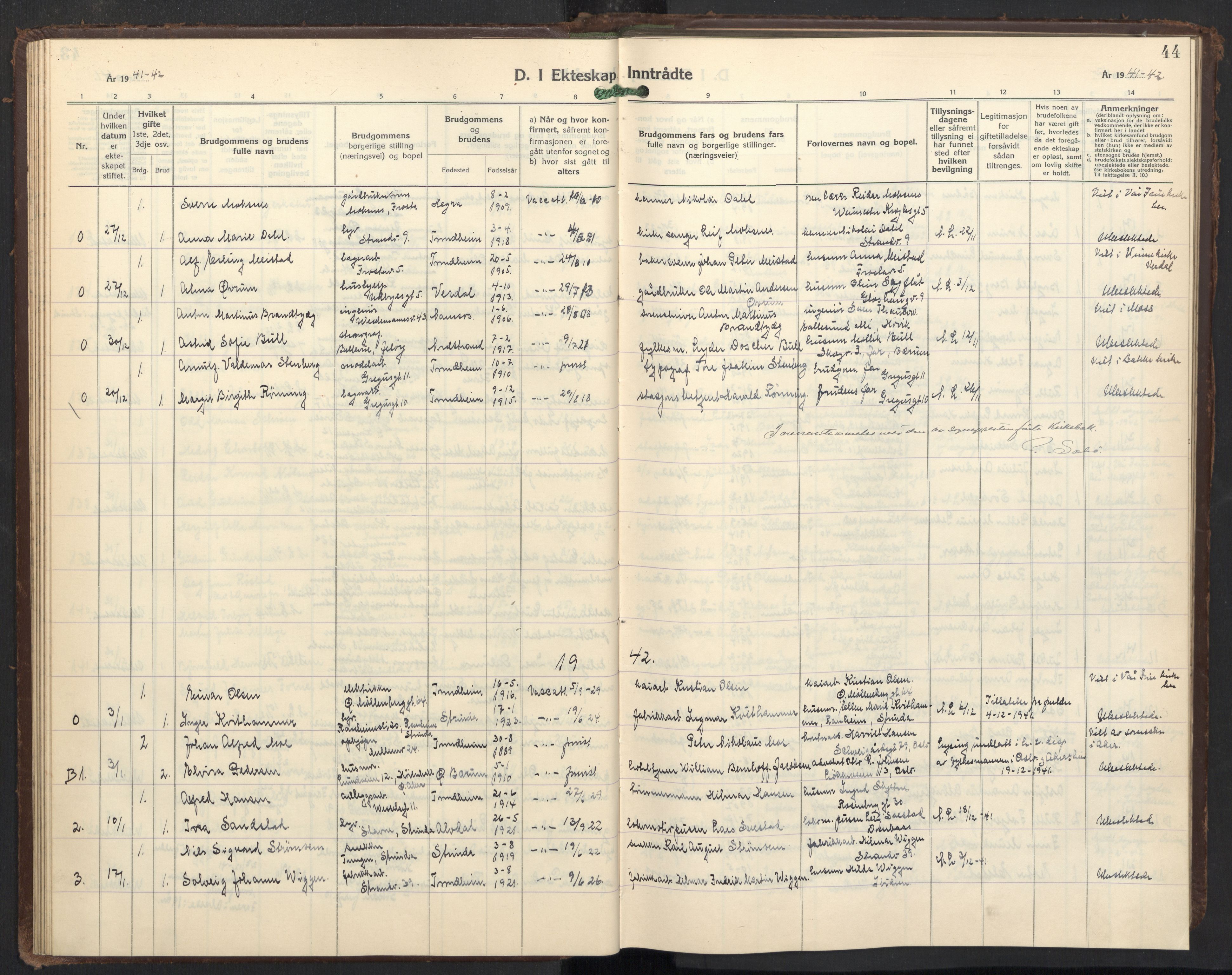 Ministerialprotokoller, klokkerbøker og fødselsregistre - Sør-Trøndelag, AV/SAT-A-1456/605/L0263: Parish register (copy) no. 605C10, 1938-1949, p. 44