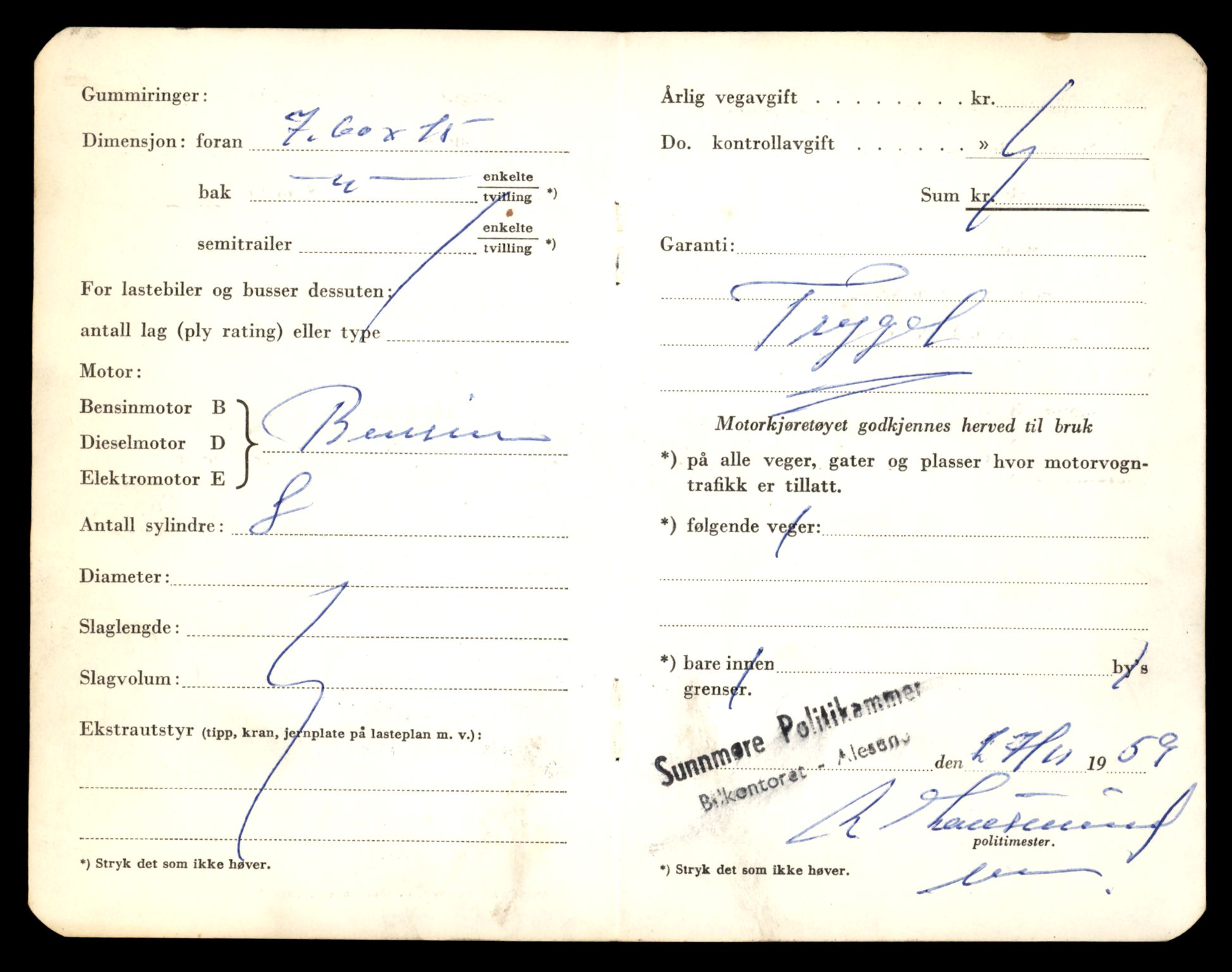 Møre og Romsdal vegkontor - Ålesund trafikkstasjon, AV/SAT-A-4099/F/Fe/L0008: Registreringskort for kjøretøy T 747 - T 894, 1927-1998, p. 758