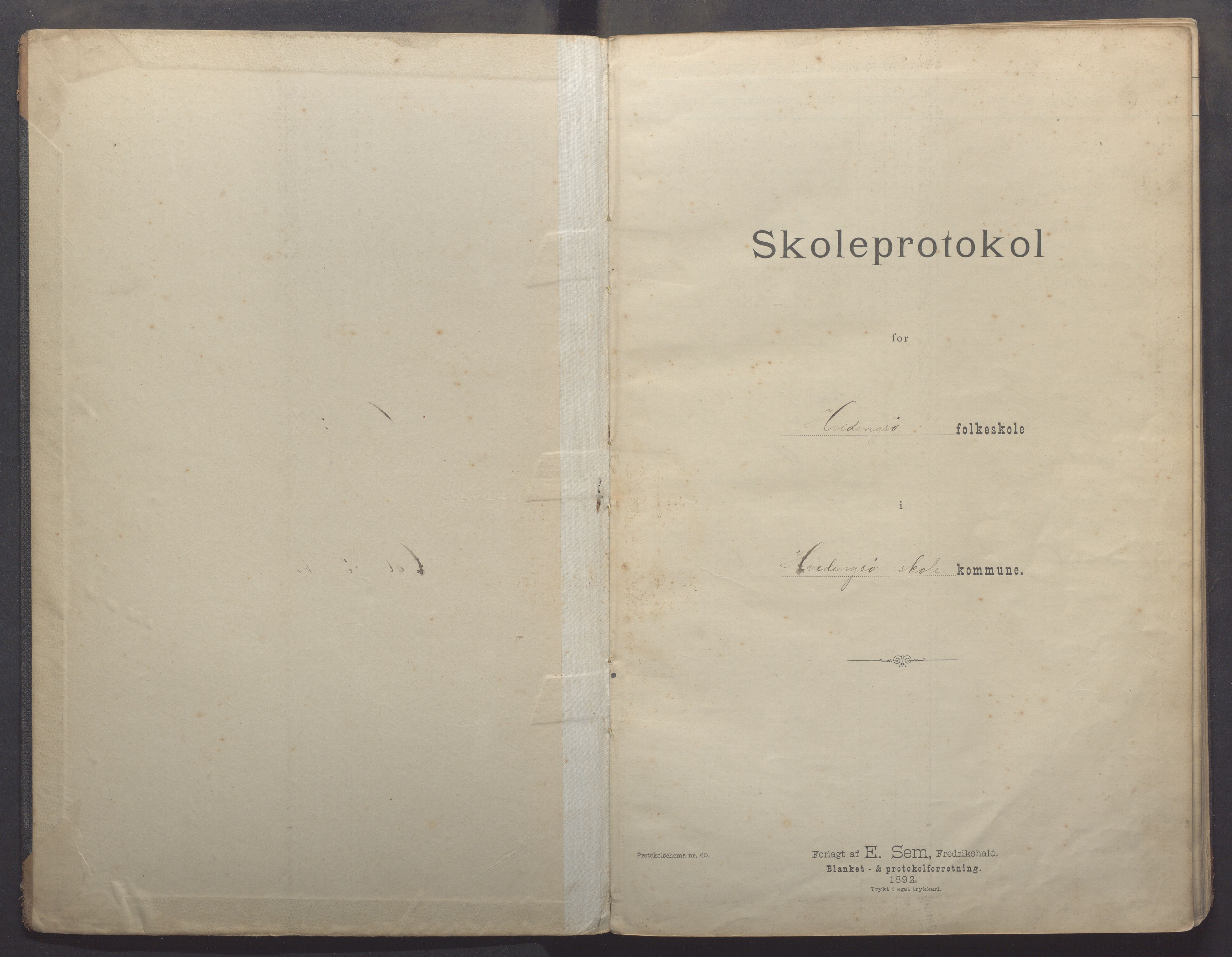 Kvitsøy kommune - Skolestyret, IKAR/K-100574/H/L0001: Skoleprotokoll, 1892-1896, p. 2