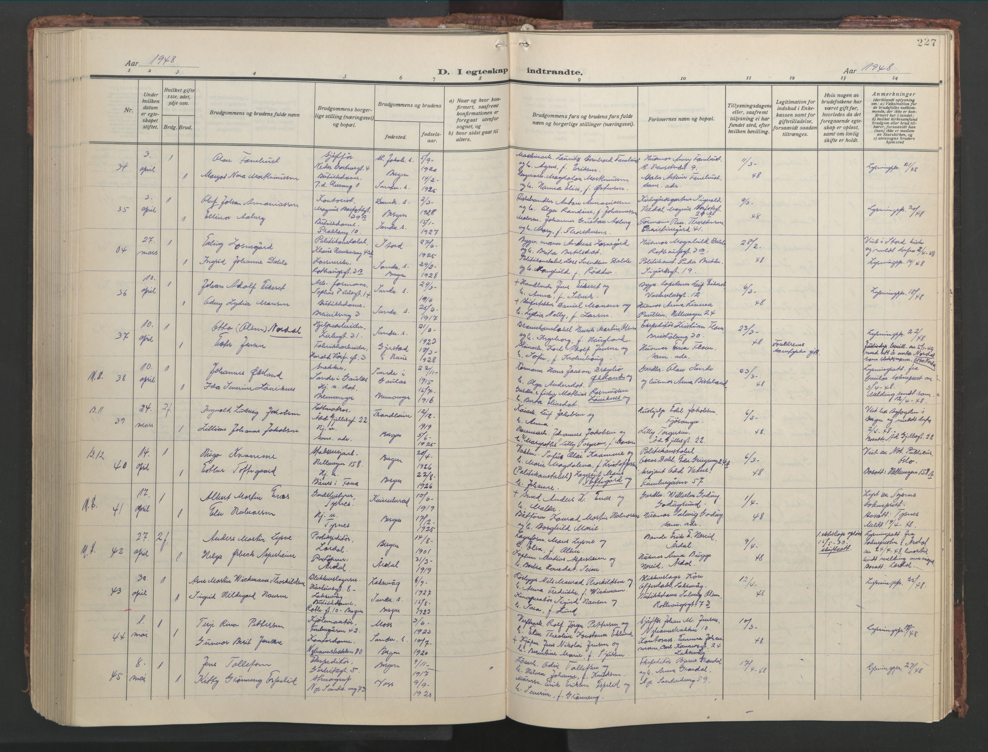 Sandviken Sokneprestembete, AV/SAB-A-77601/H/Hb/L0015: Parish register (copy) no. D 2, 1929-1953, p. 226b-227a