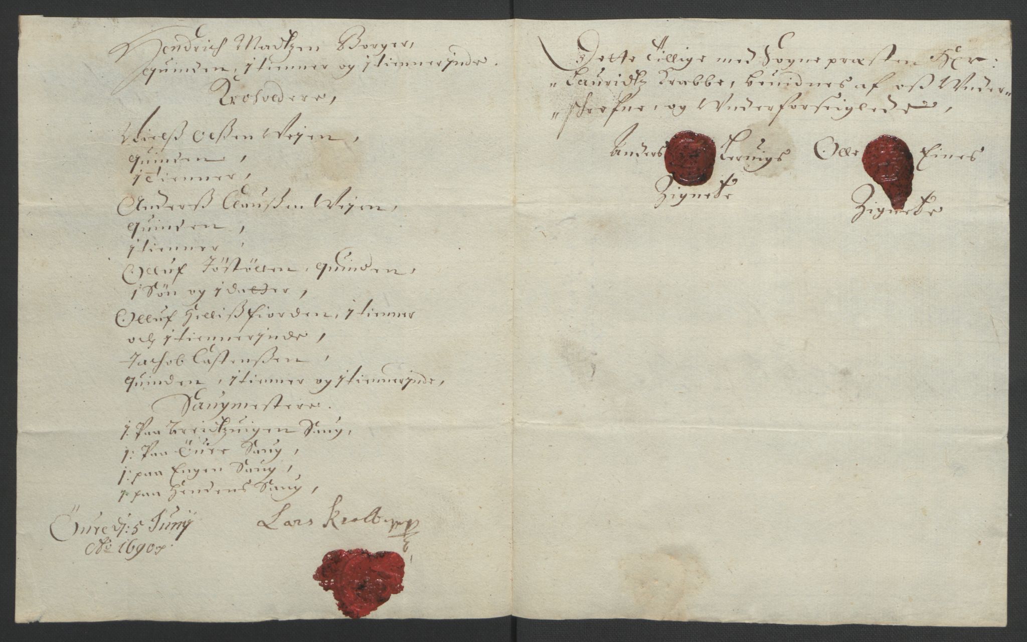 Rentekammeret inntil 1814, Reviderte regnskaper, Fogderegnskap, AV/RA-EA-4092/R56/L3734: Fogderegnskap Nordmøre, 1690-1691, p. 118