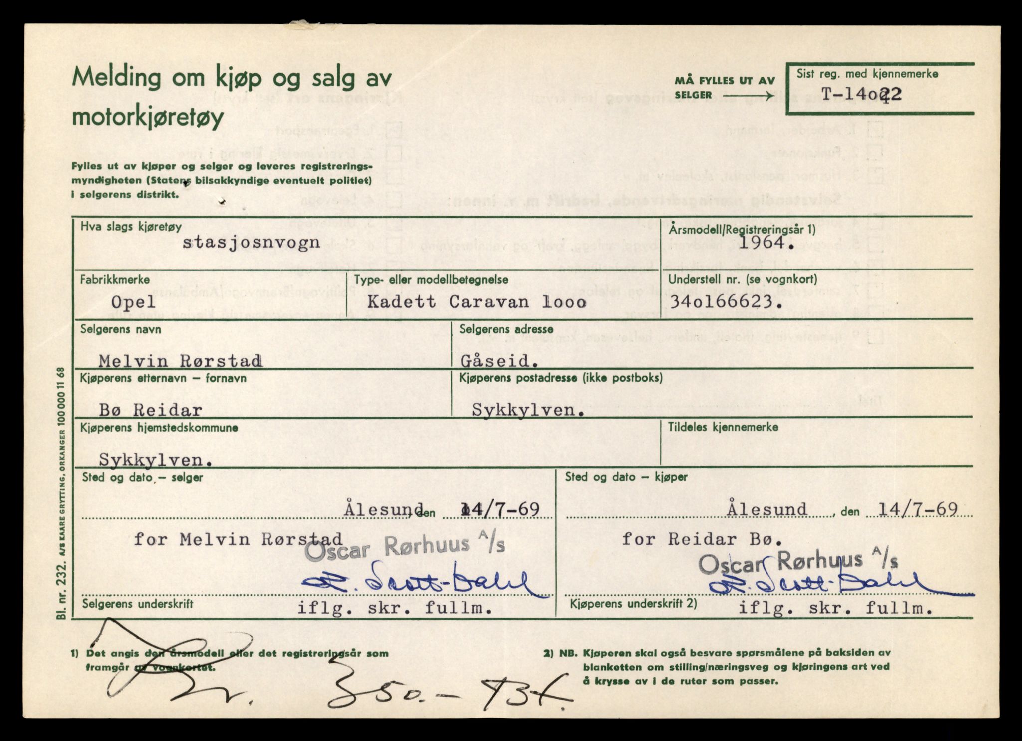 Møre og Romsdal vegkontor - Ålesund trafikkstasjon, AV/SAT-A-4099/F/Fe/L0042: Registreringskort for kjøretøy T 13906 - T 14079, 1927-1998, p. 1765