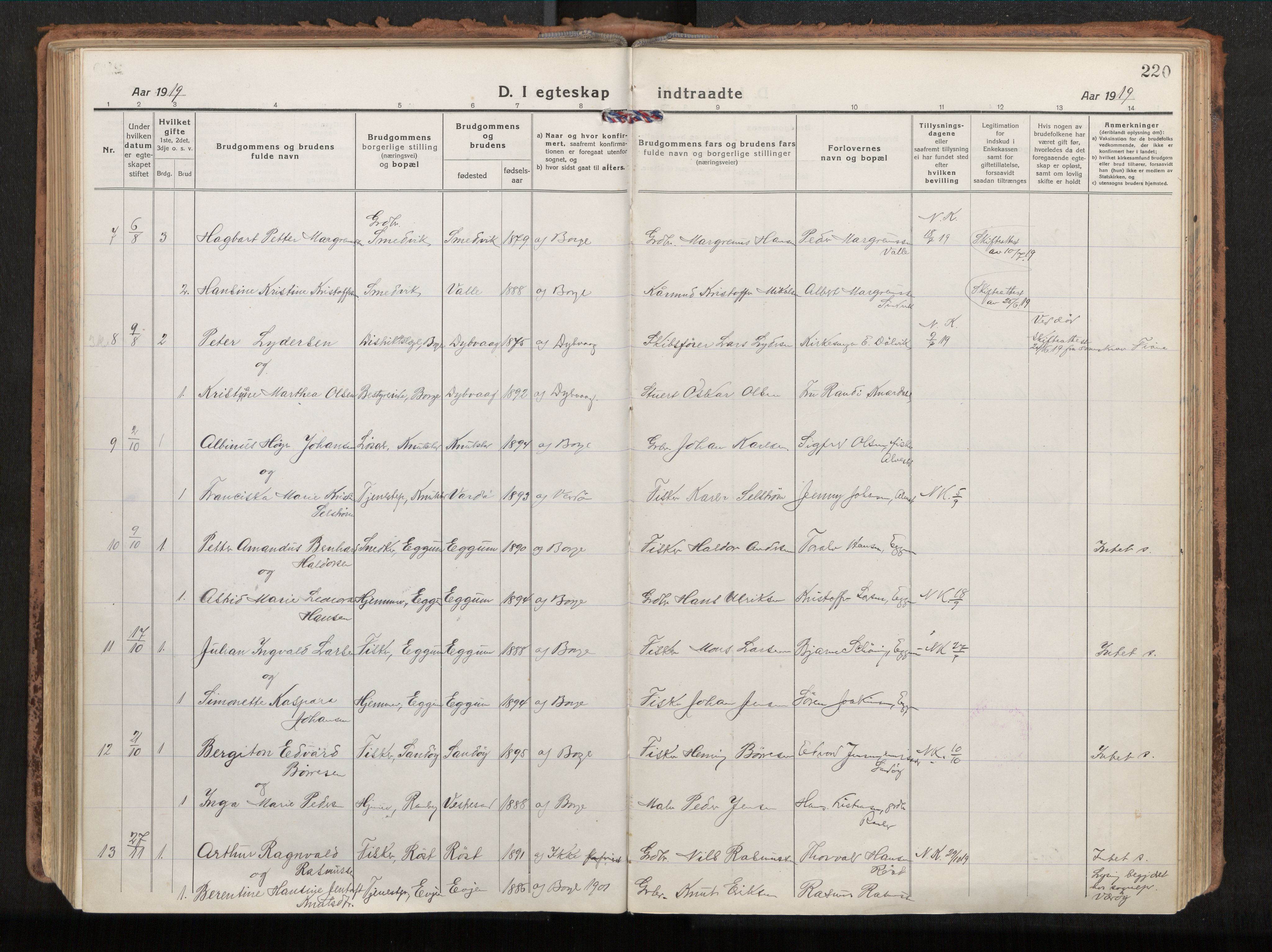 Ministerialprotokoller, klokkerbøker og fødselsregistre - Nordland, SAT/A-1459/880/L1136: Parish register (official) no. 880A10, 1919-1927, p. 220